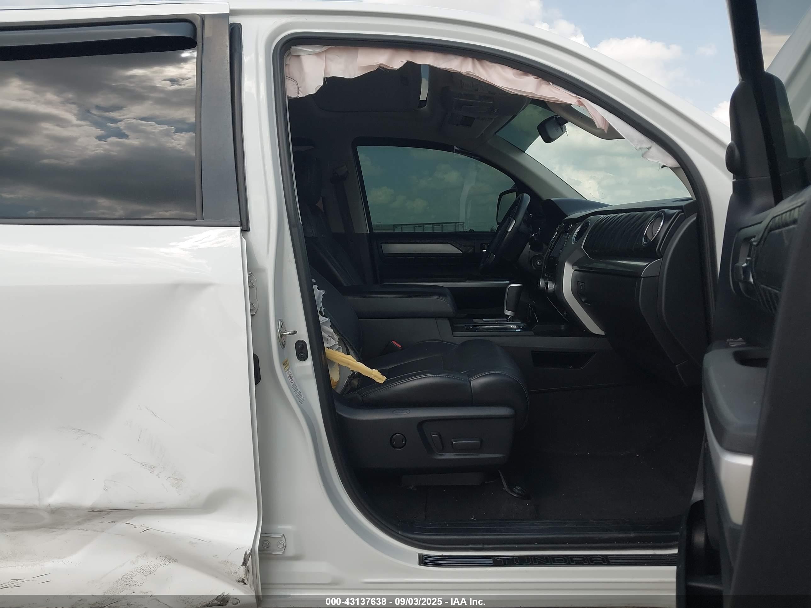 TOYOTA TUNDRA image 5