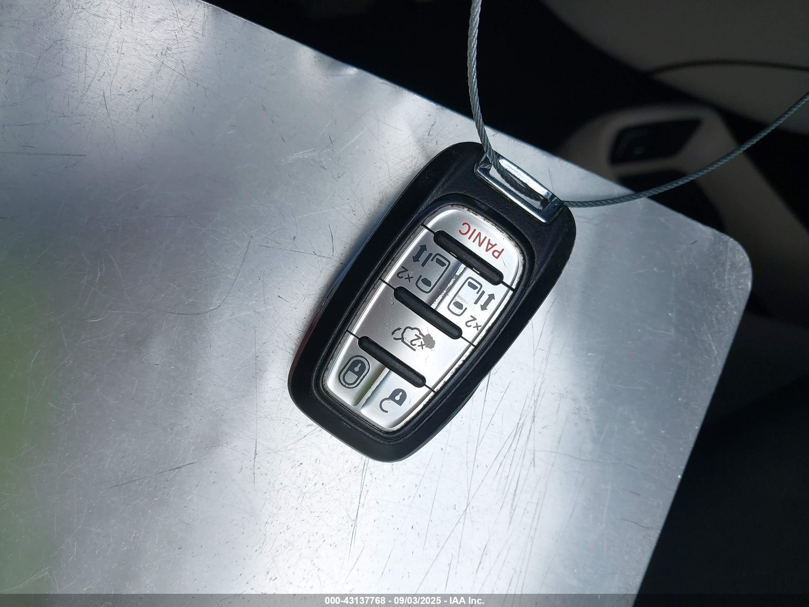 CHRYSLER VOYAGER image 11