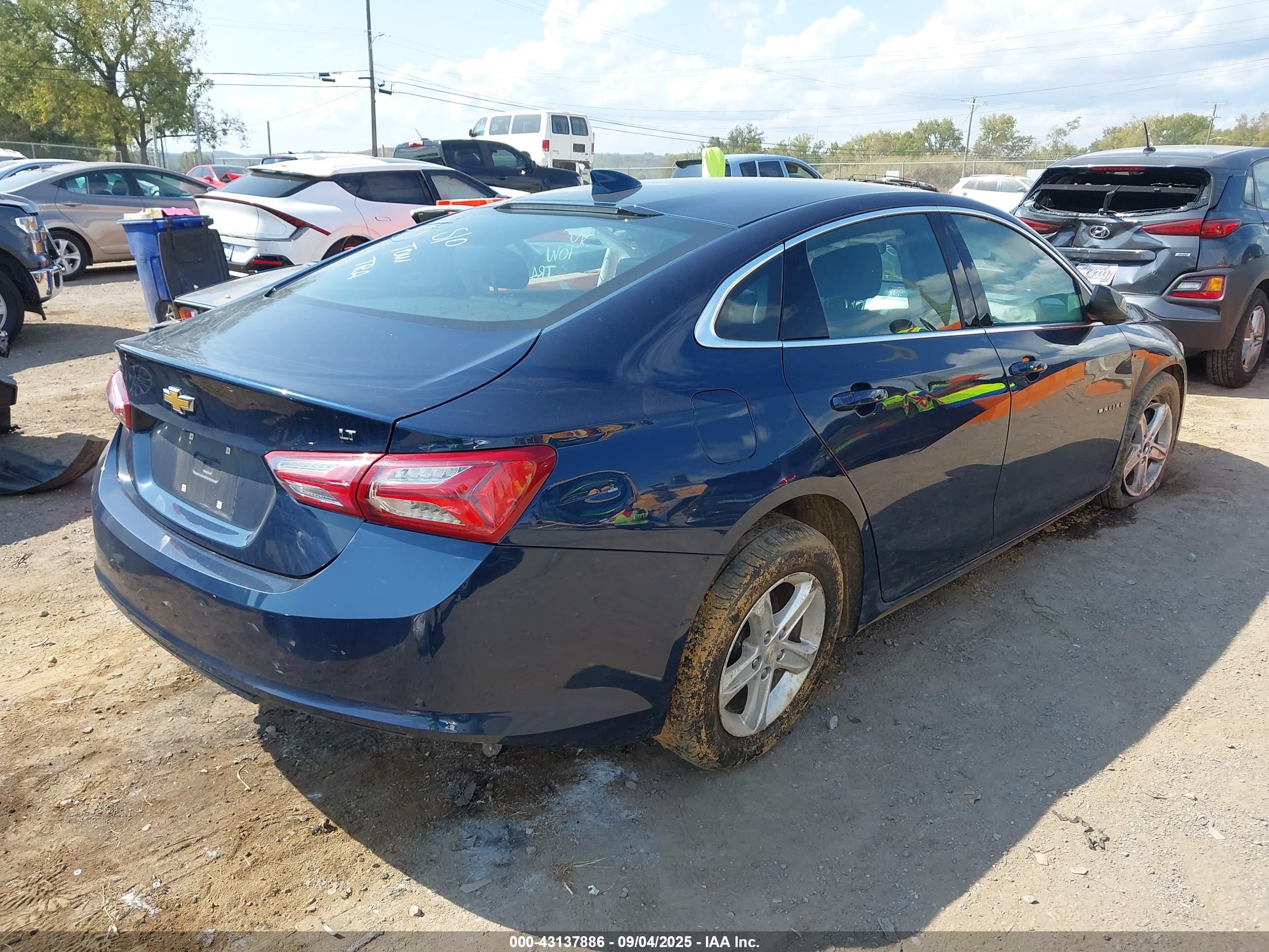 CHEVROLET MALIBU image 4