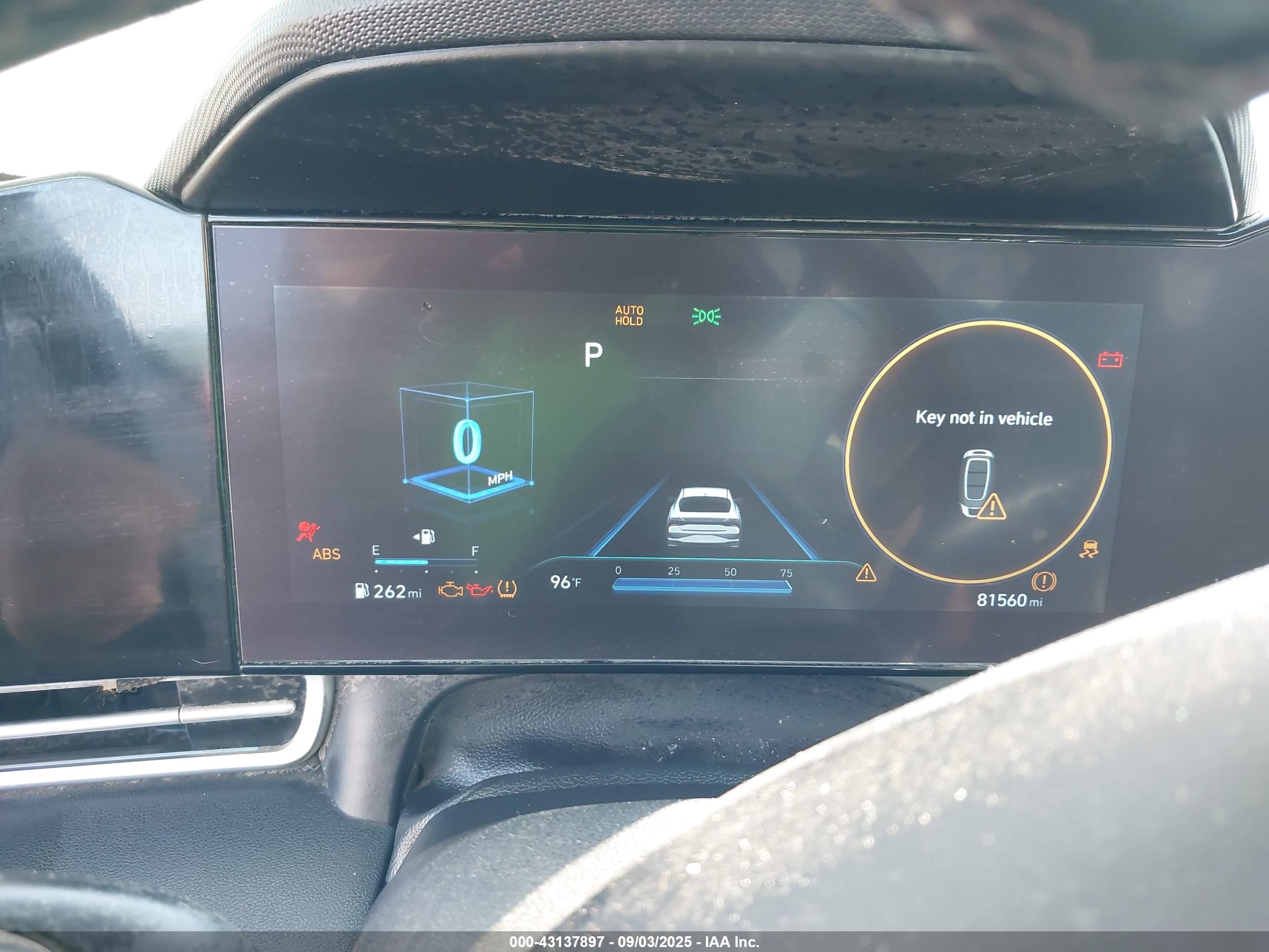 HYUNDAI ELANTRA image 7