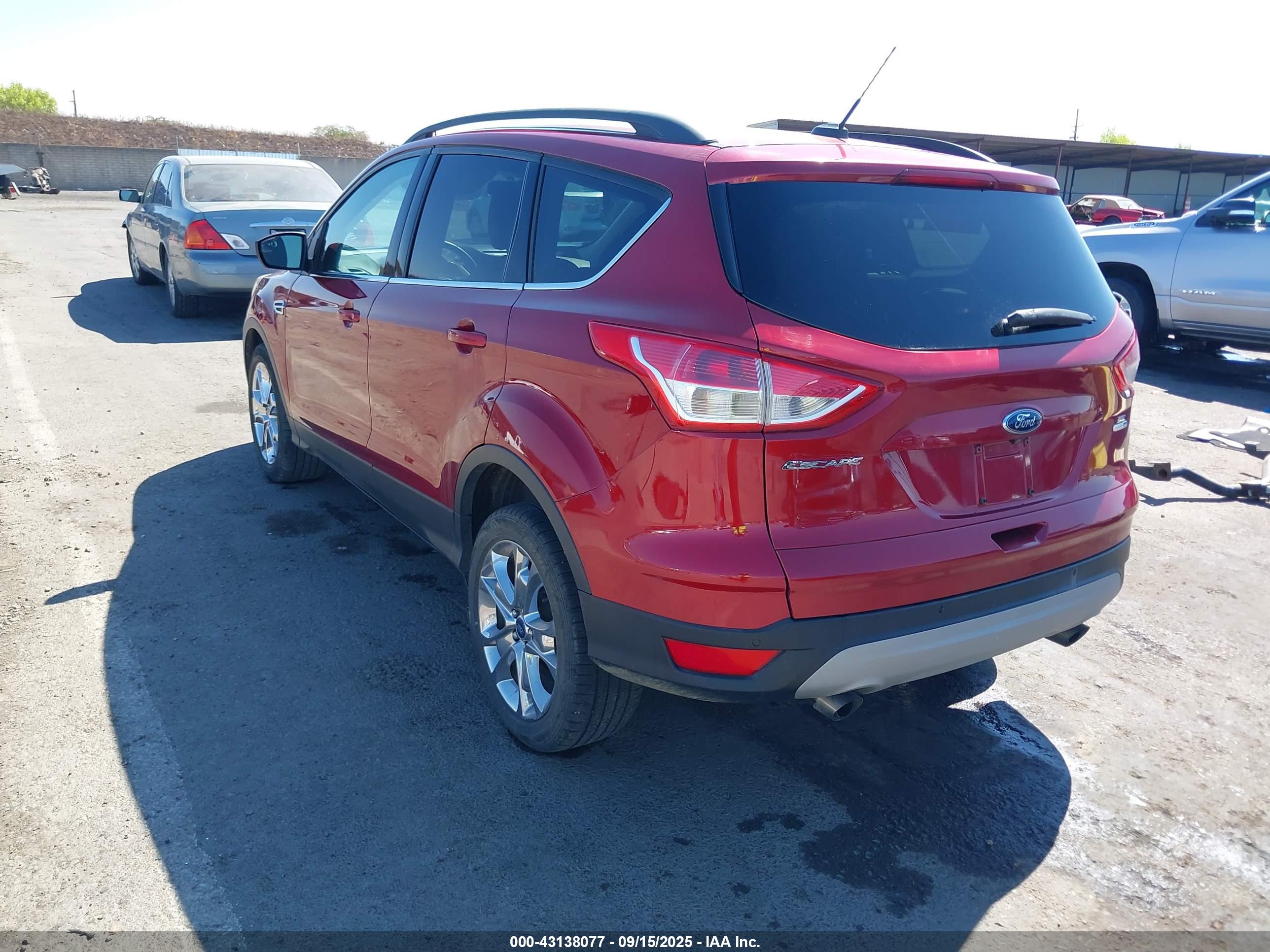 FORD ESCAPE image 3