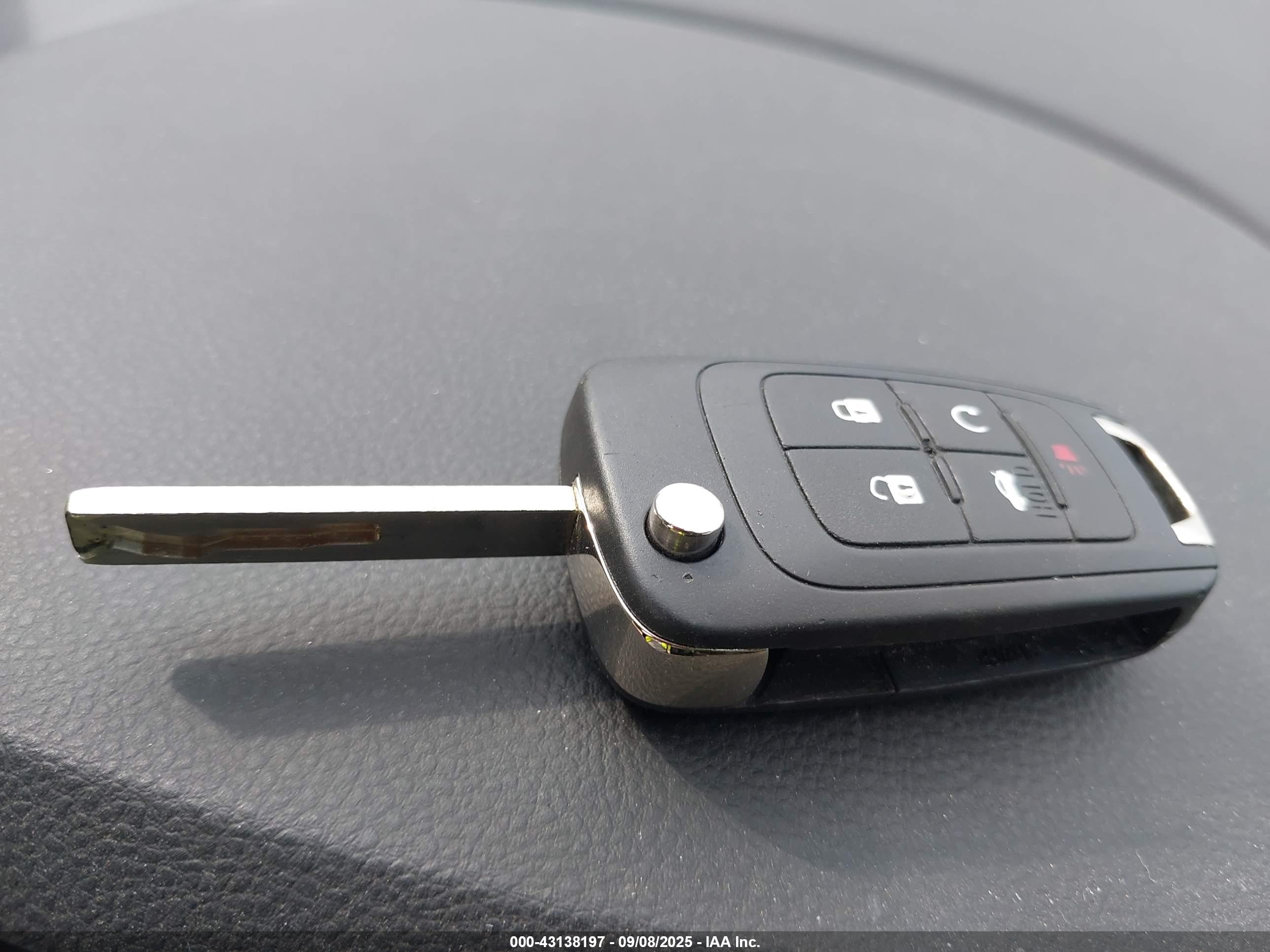 CHEVROLET EQUINOX image 11