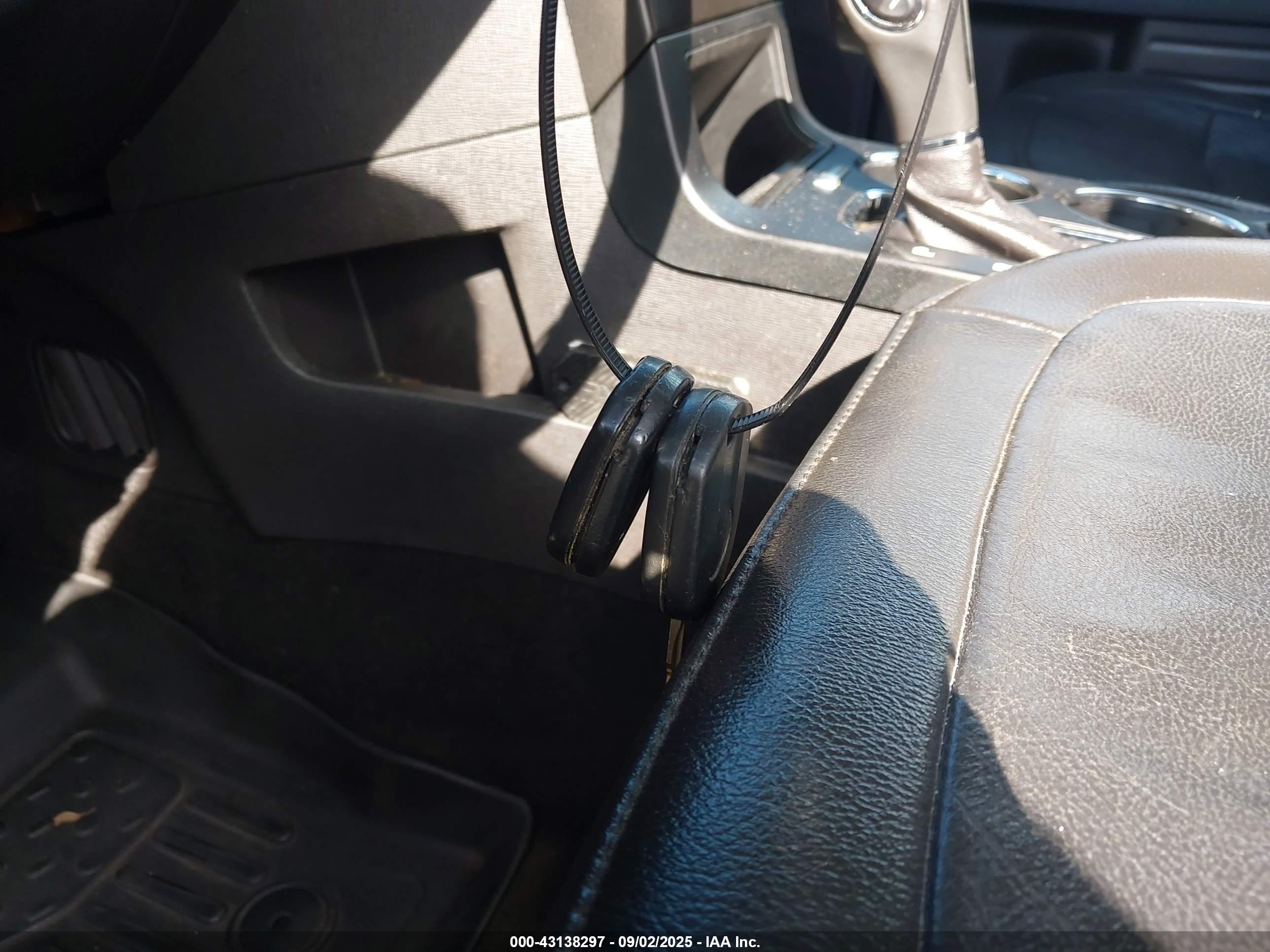 FORD FLEX image 11