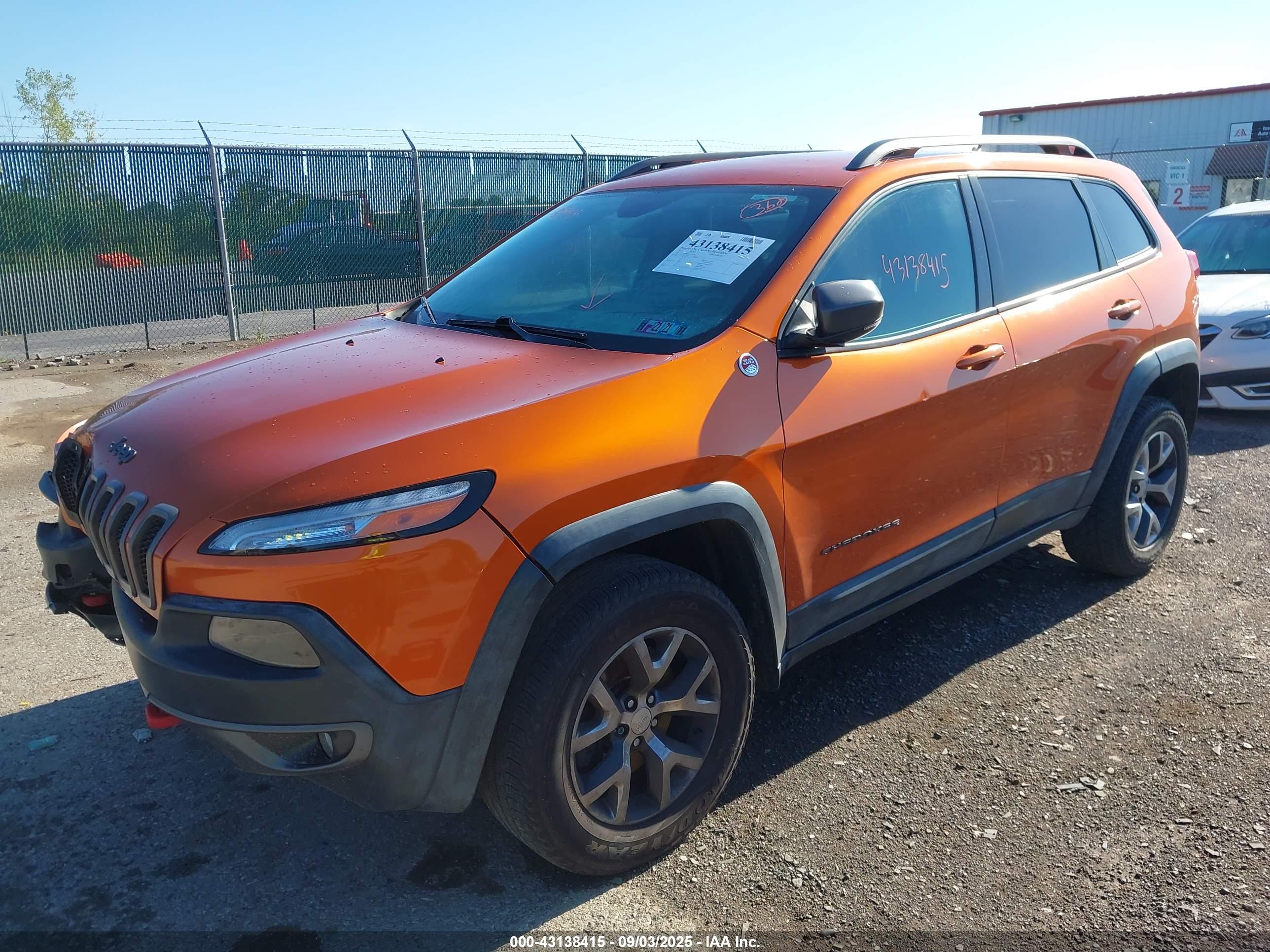 JEEP CHEROKEE image 2