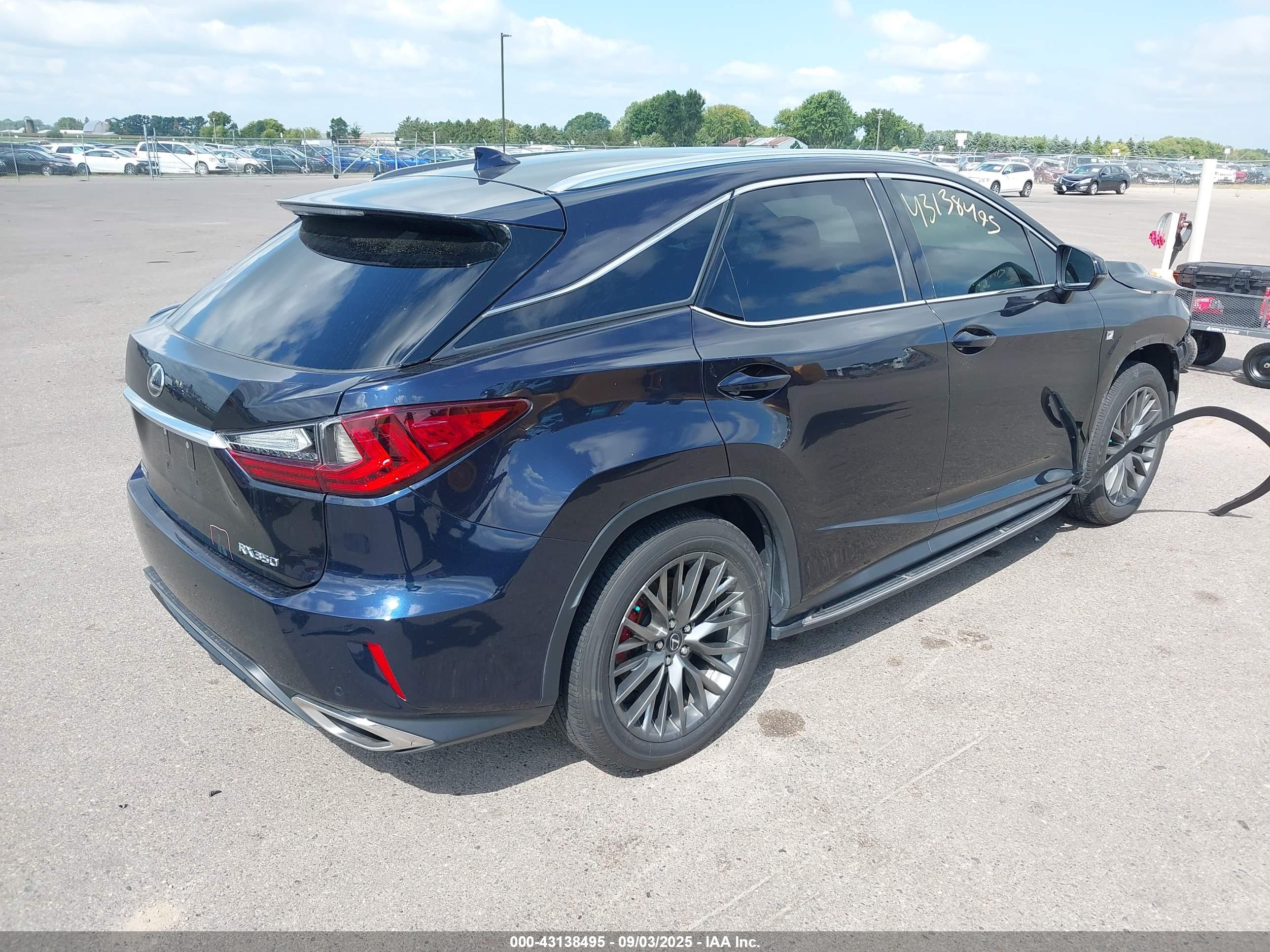 LEXUS RX image 4