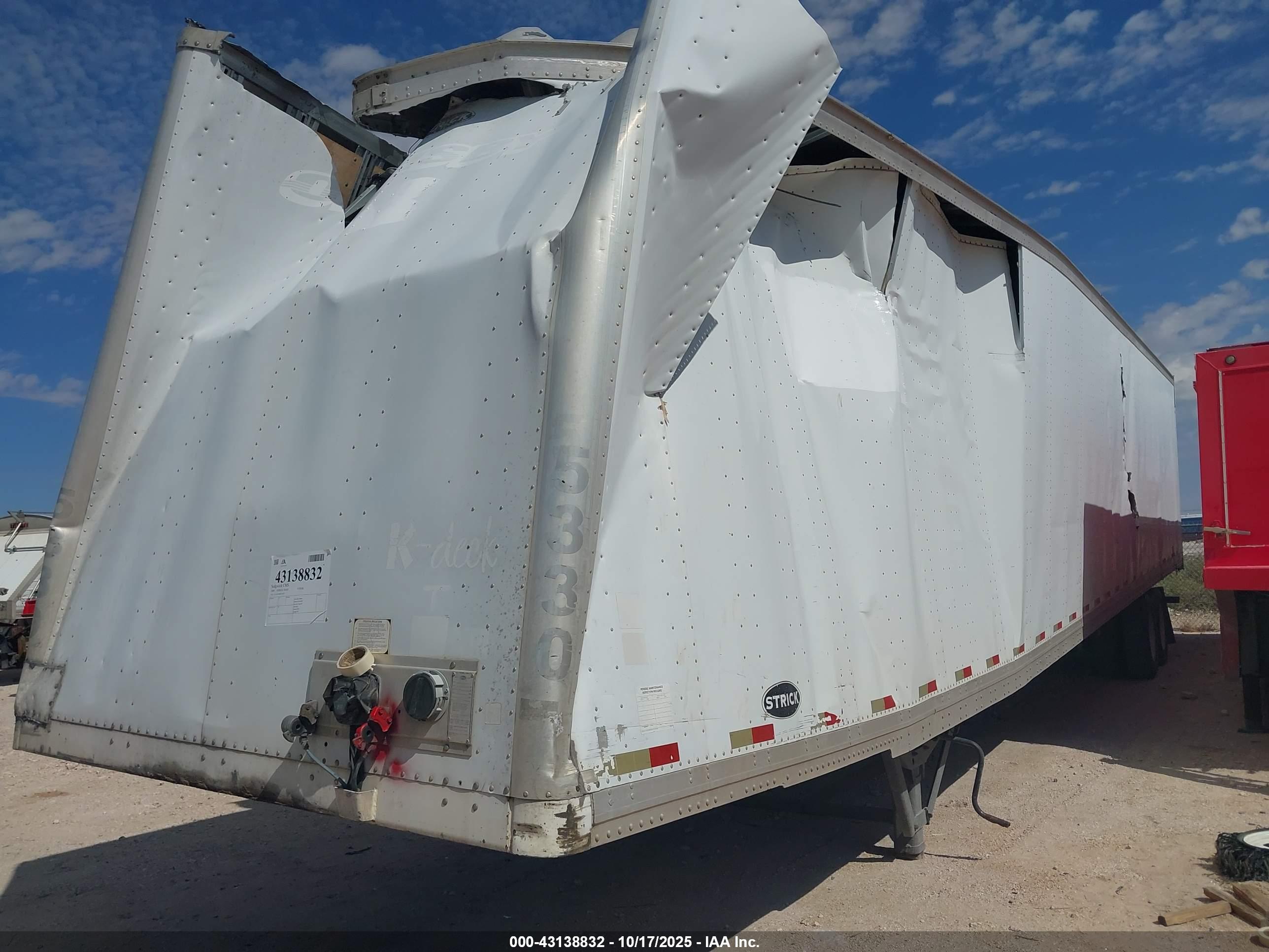 STRICK TRAILERS image 2