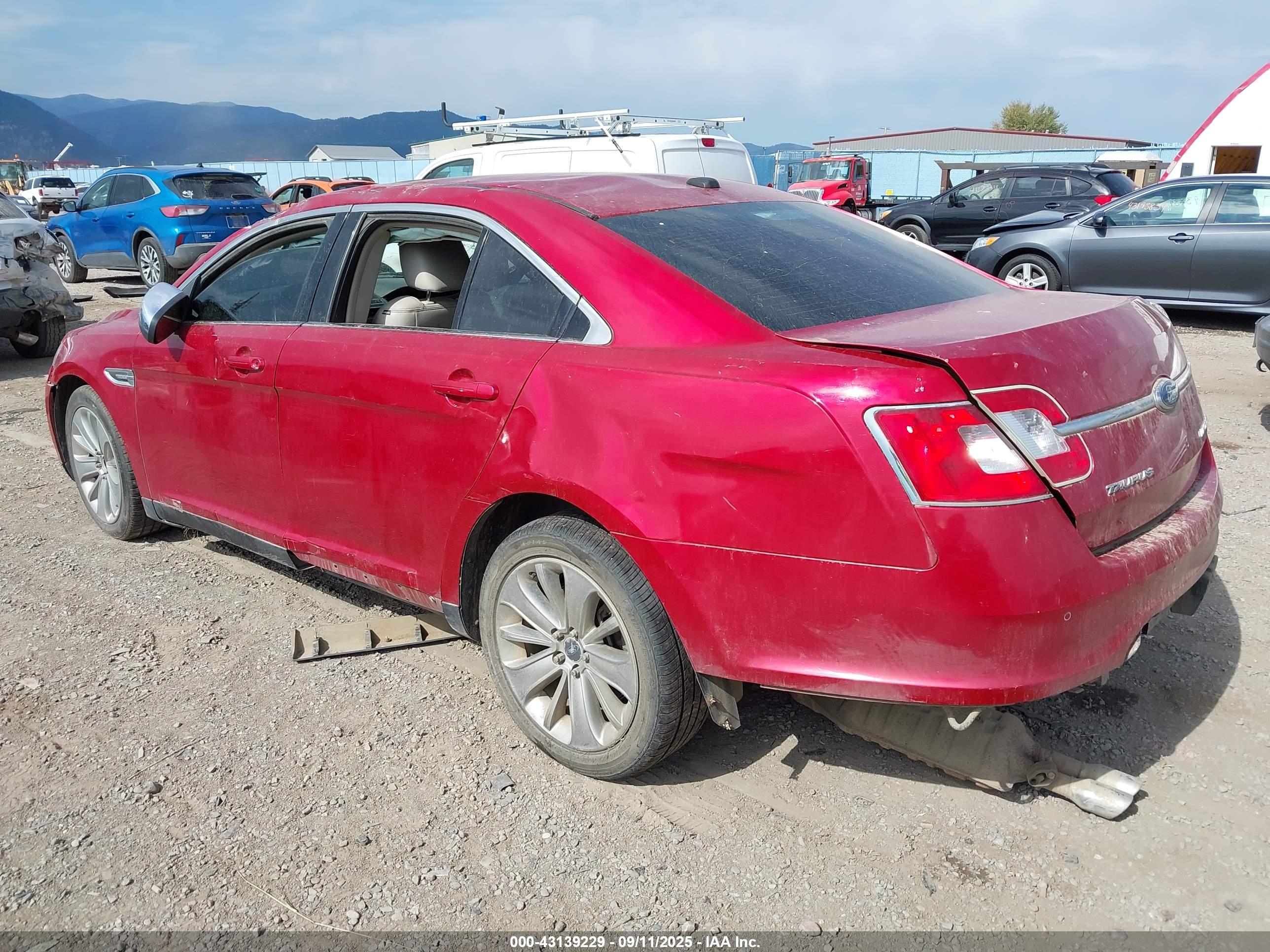 FORD TAURUS image 3