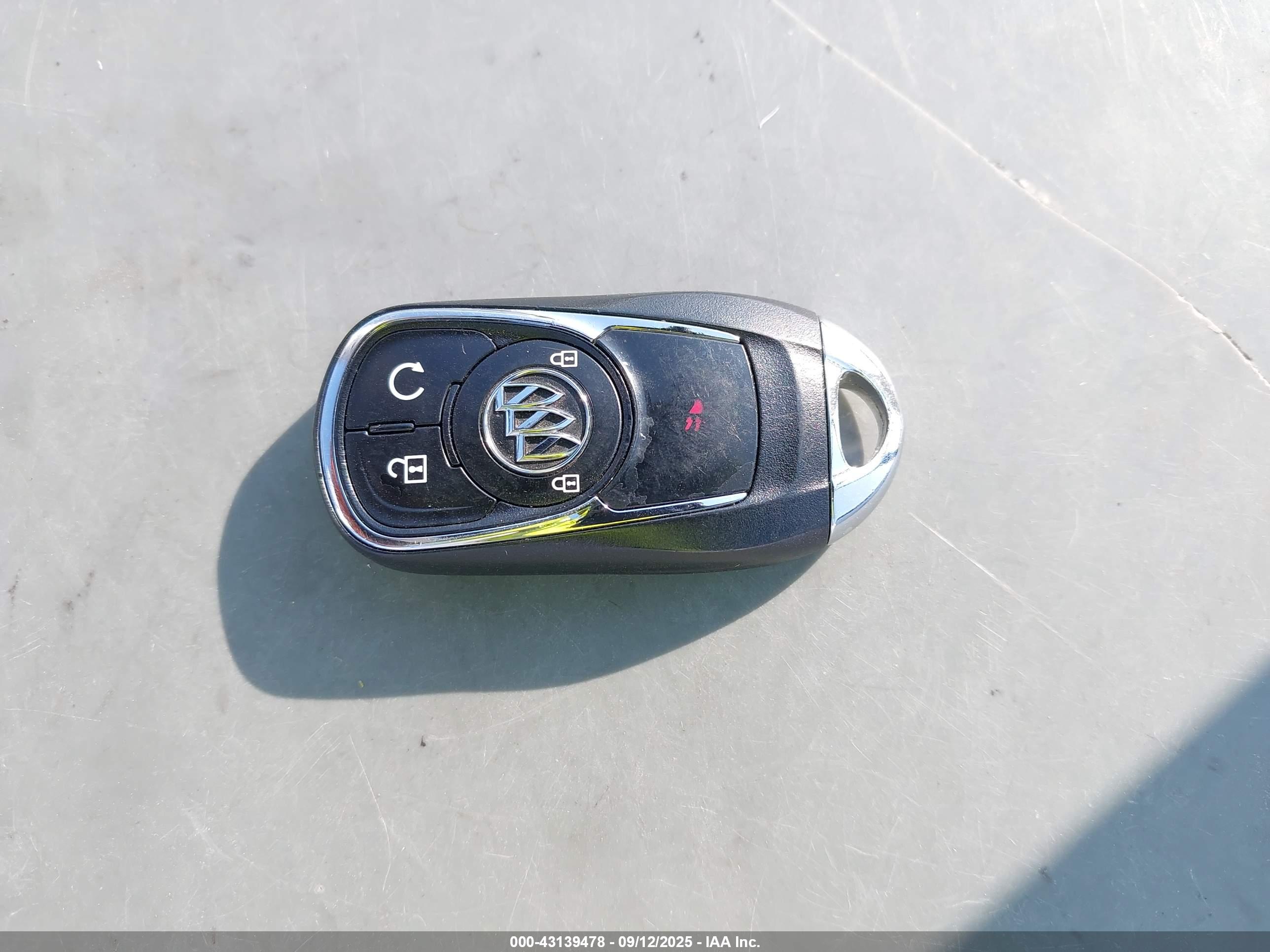 BUICK REGAL image 11