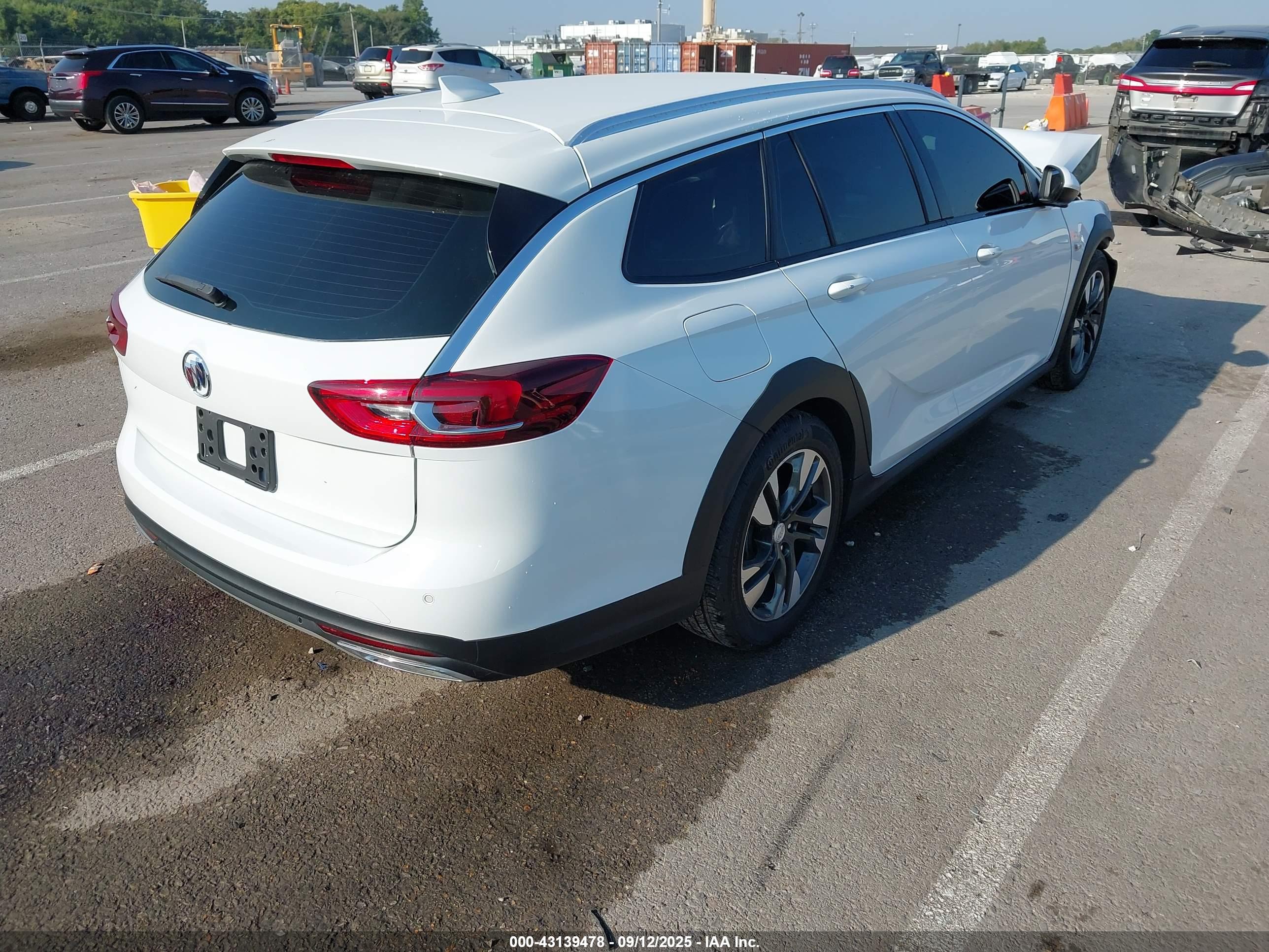 BUICK REGAL image 4