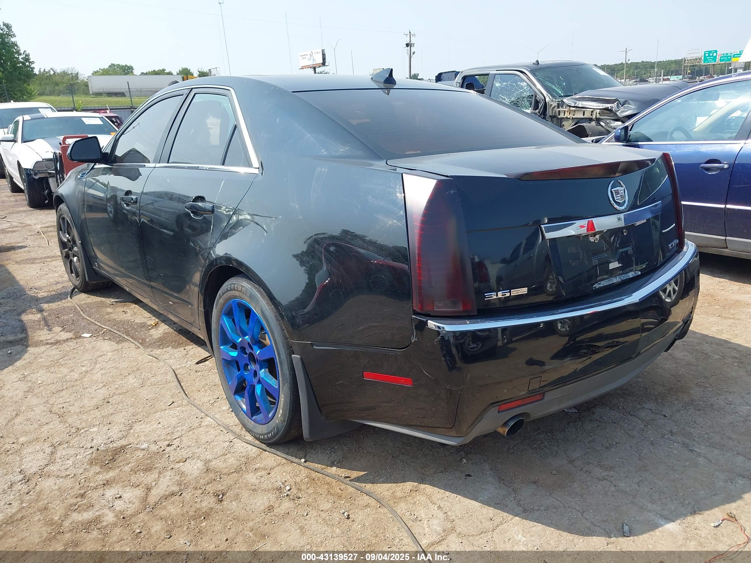 CADILLAC CTS image 3