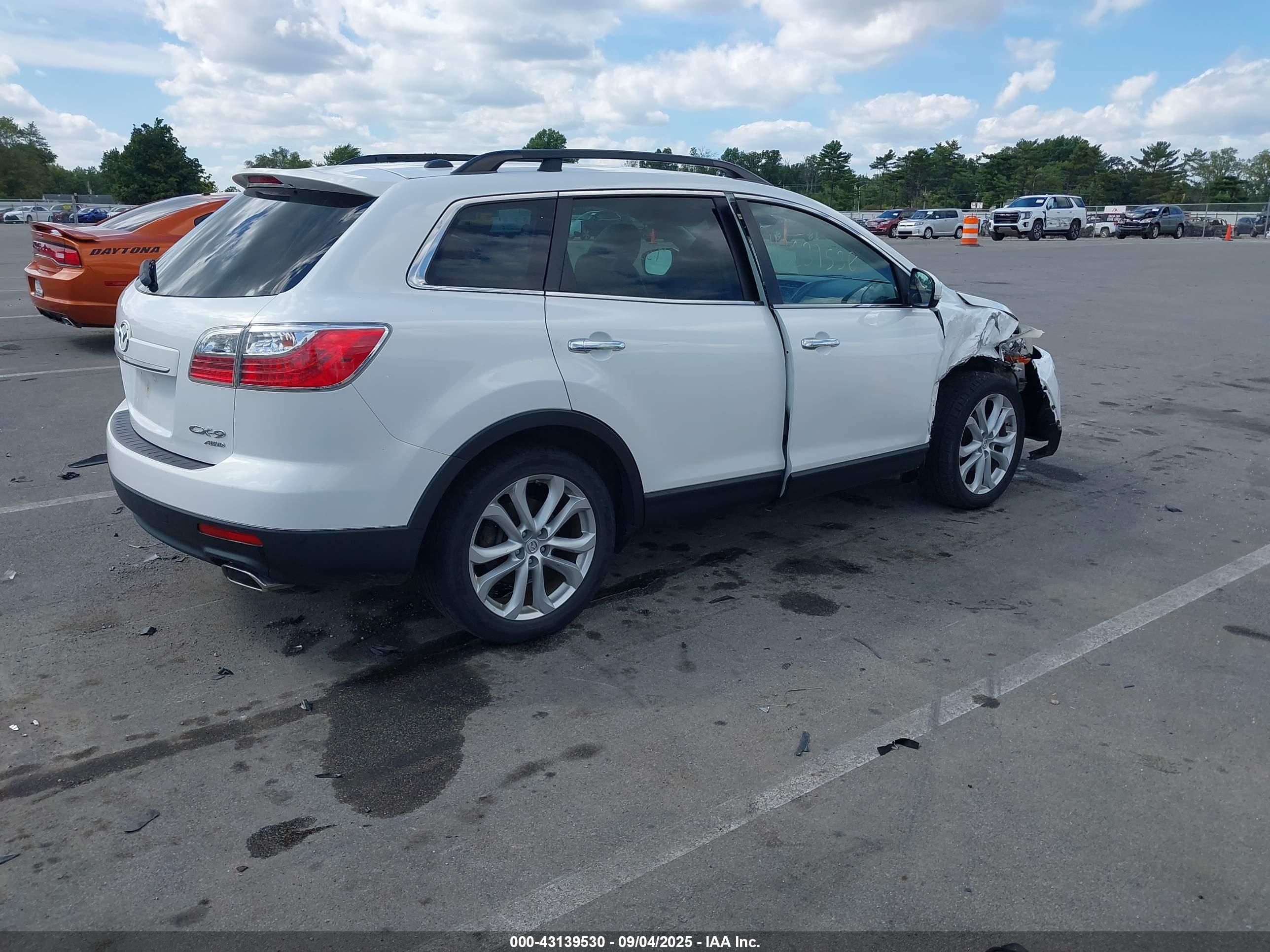 MAZDA CX-9 image 4