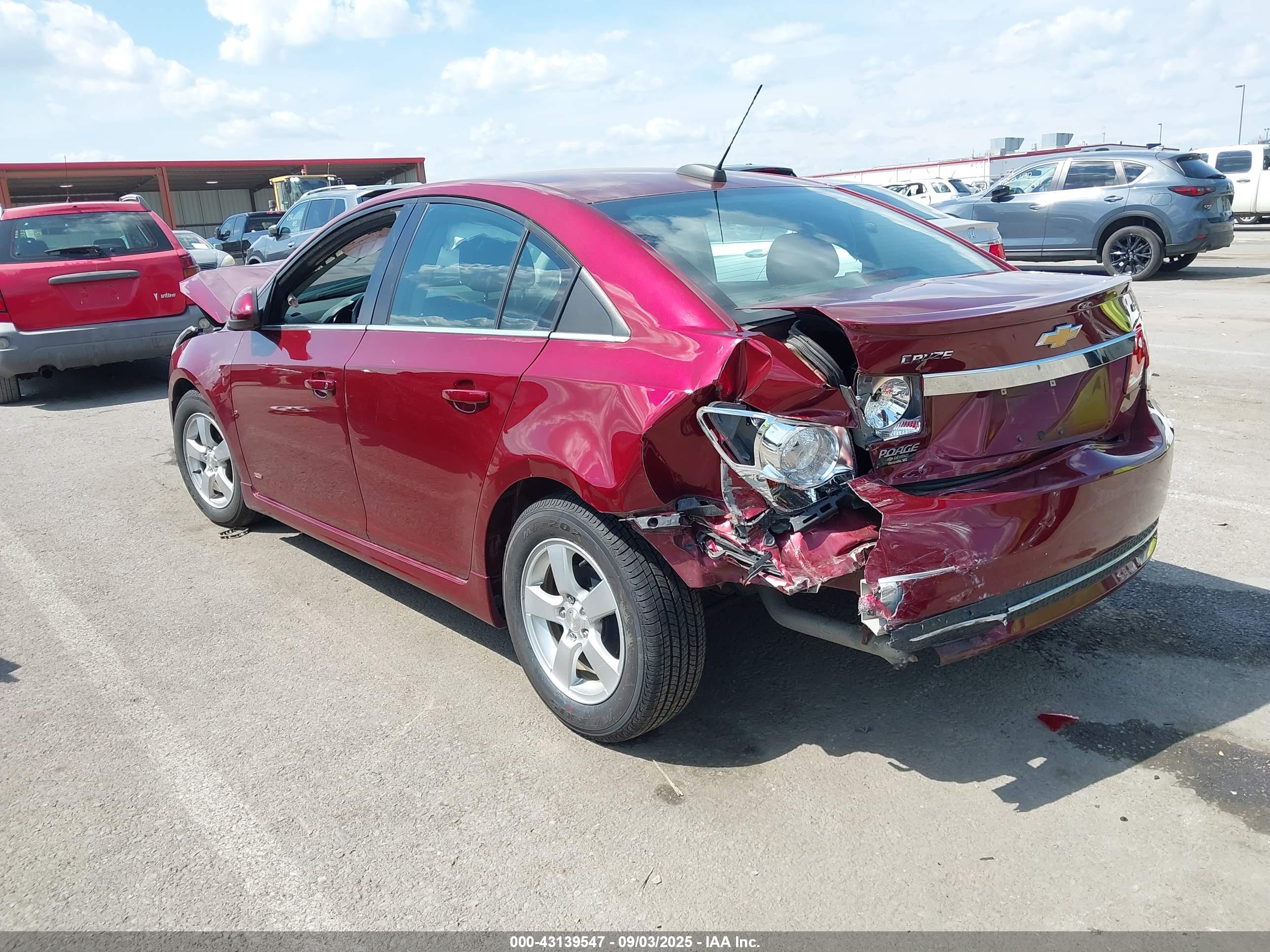 CHEVROLET CRUZE image 3