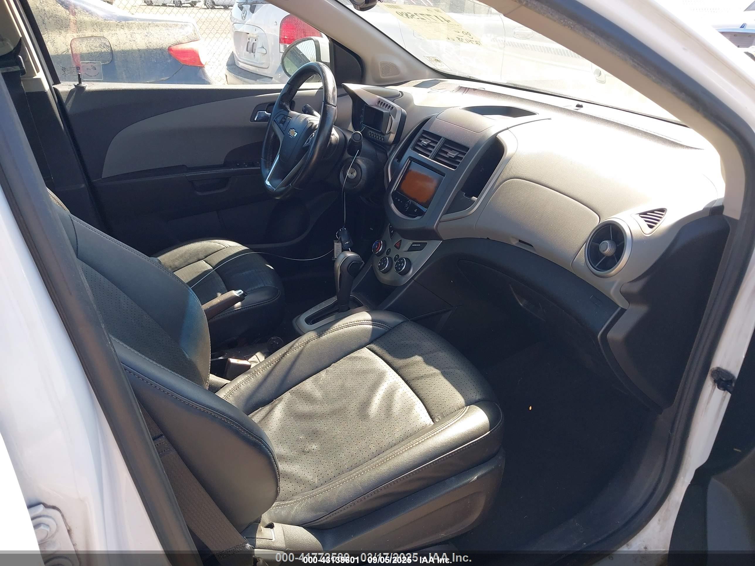 CHEVROLET SONIC image 5