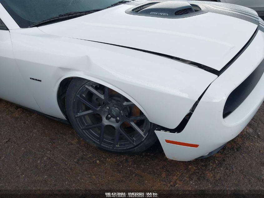 DODGE CHALLENGER image 6