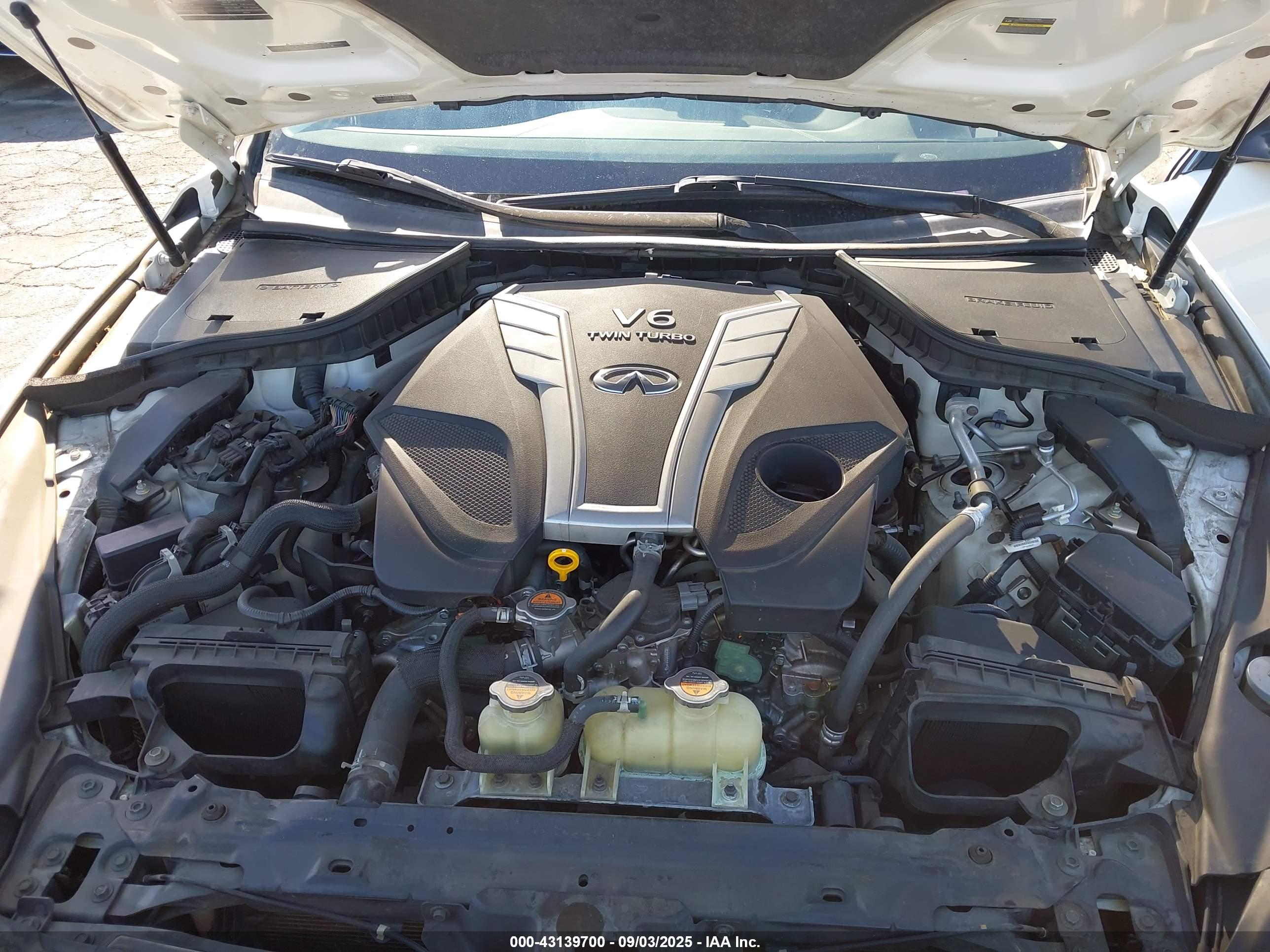 INFINITI Q50 image 10