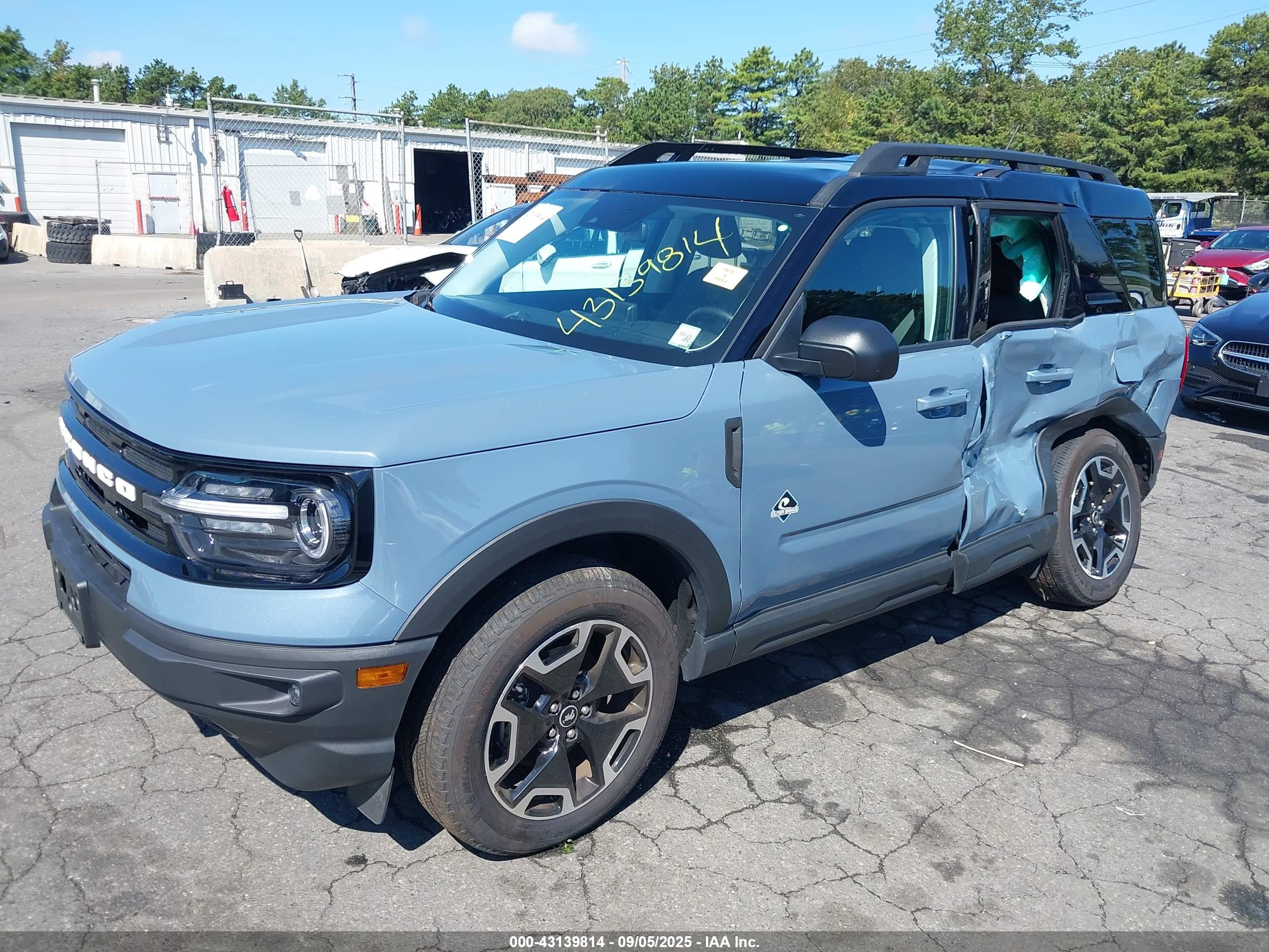 FORD BRONCO image 2