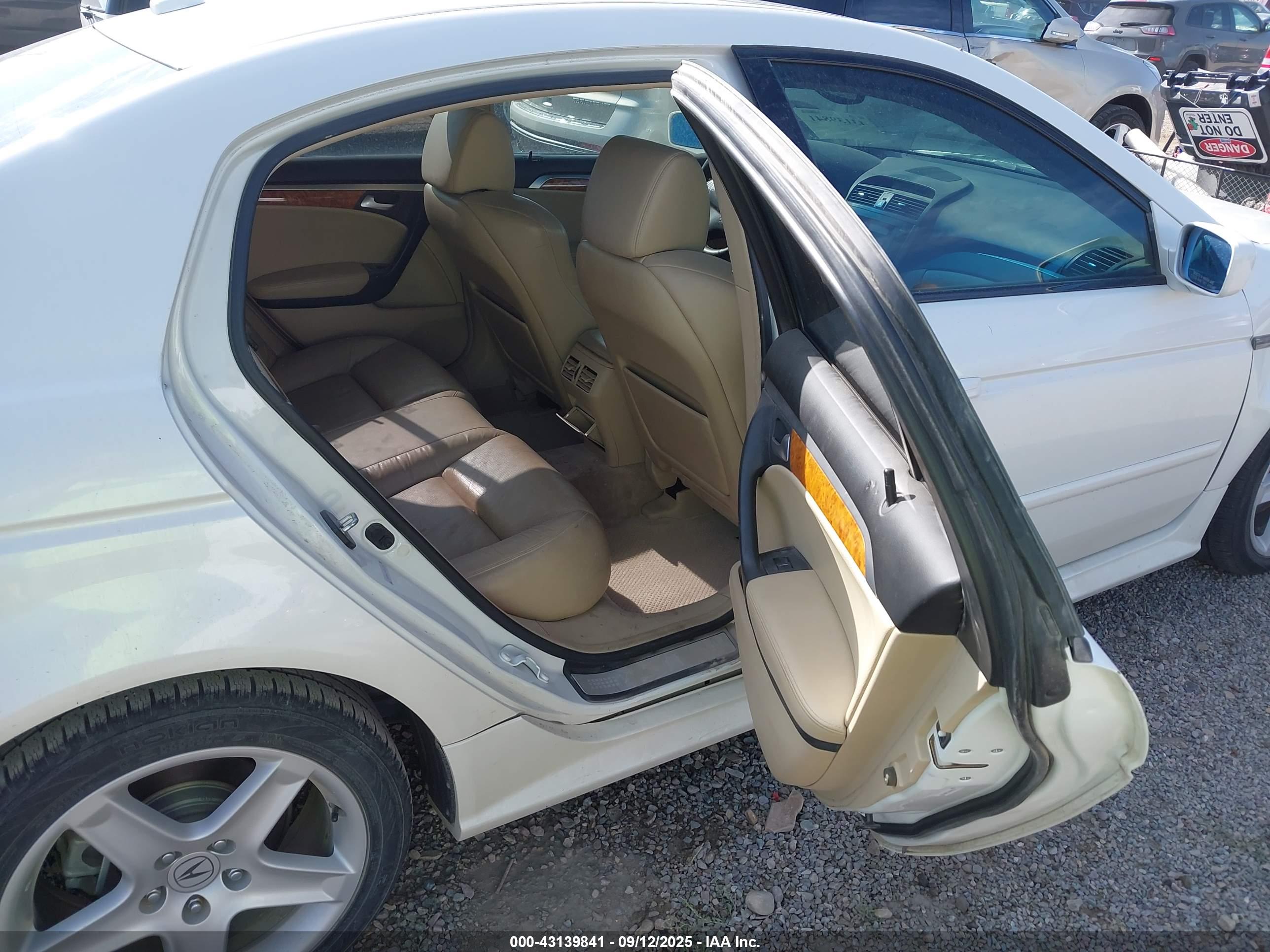 ACURA TL image 8