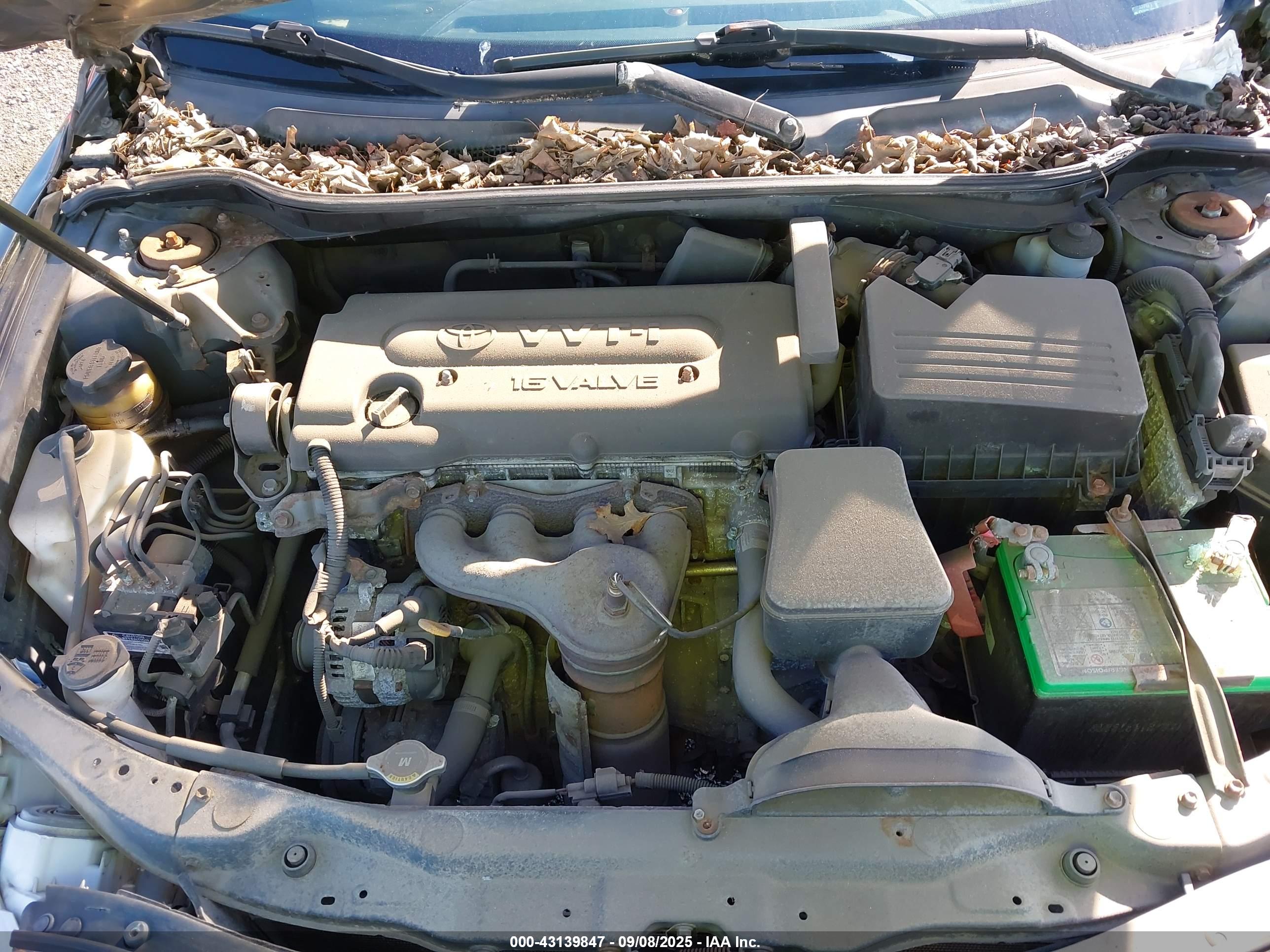 TOYOTA CAMRY image 10