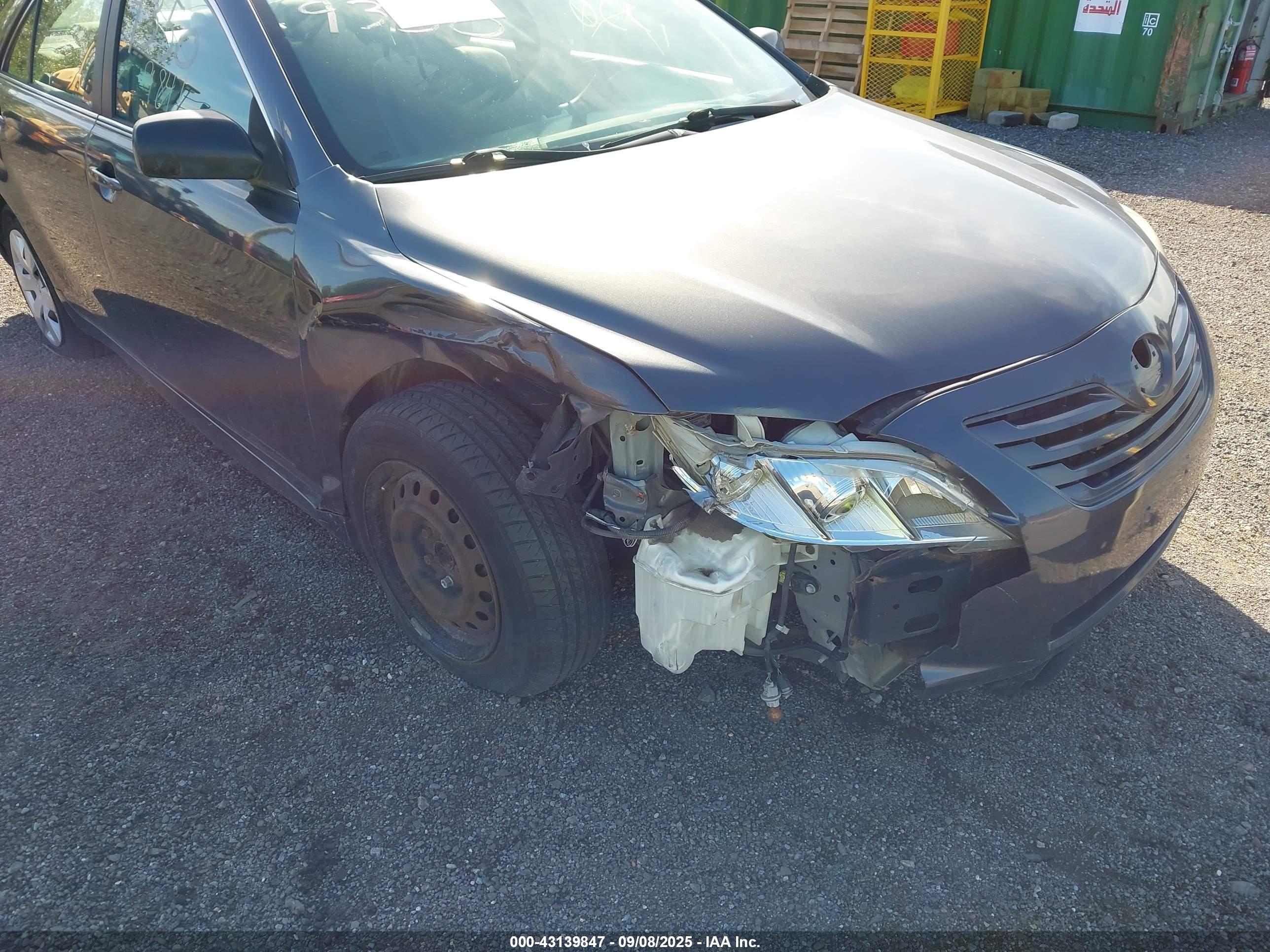 TOYOTA CAMRY image 6