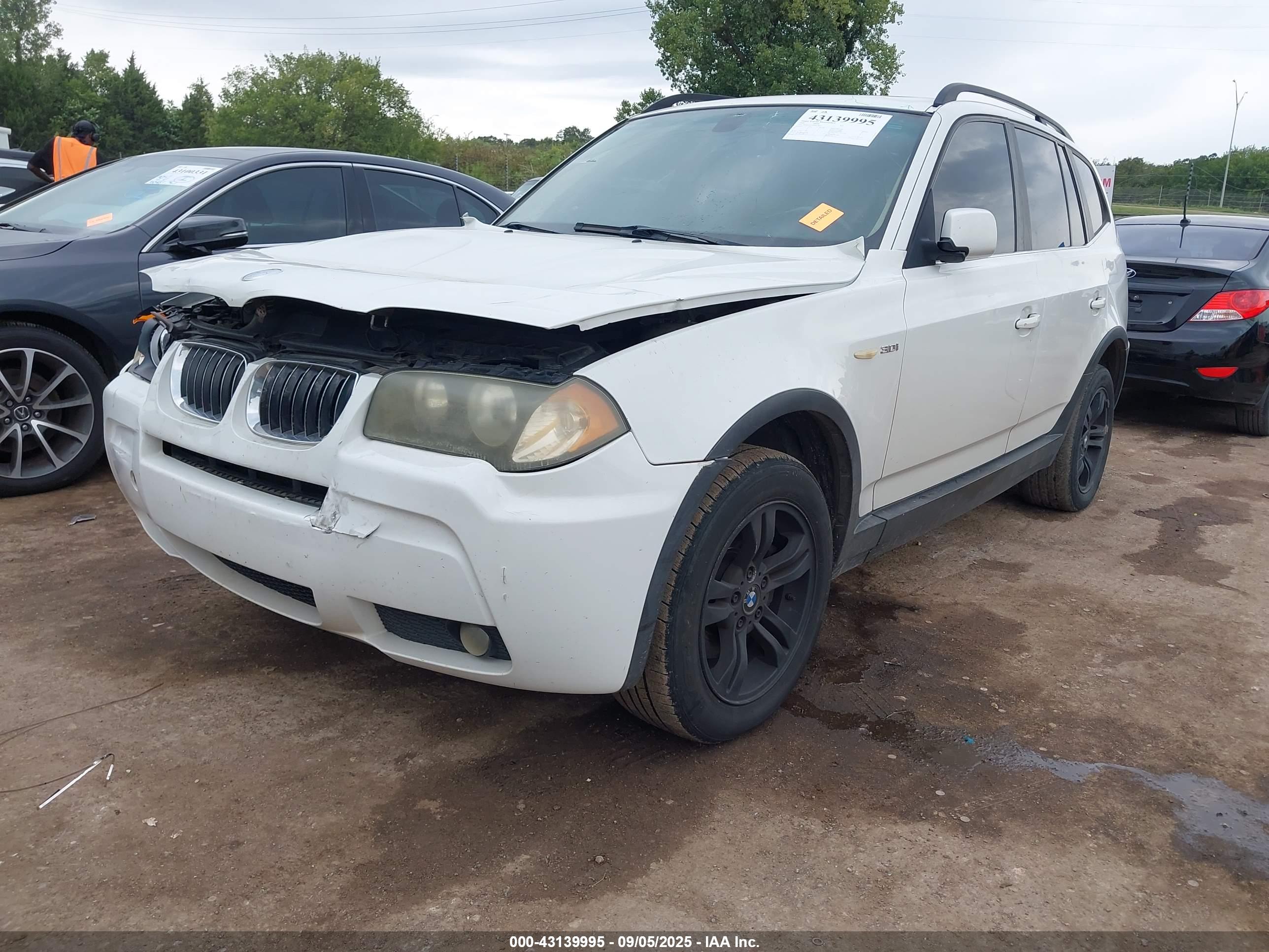 BMW X3 image 2