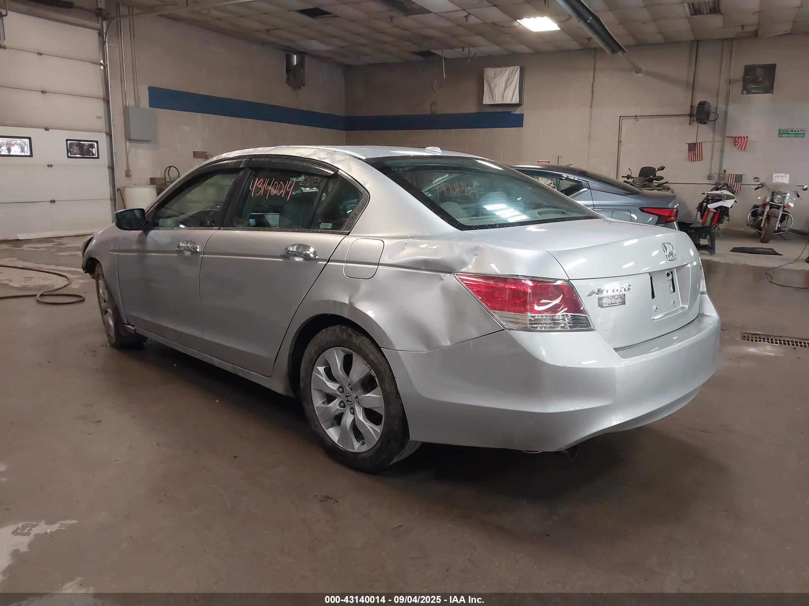 HONDA ACCORD image 3