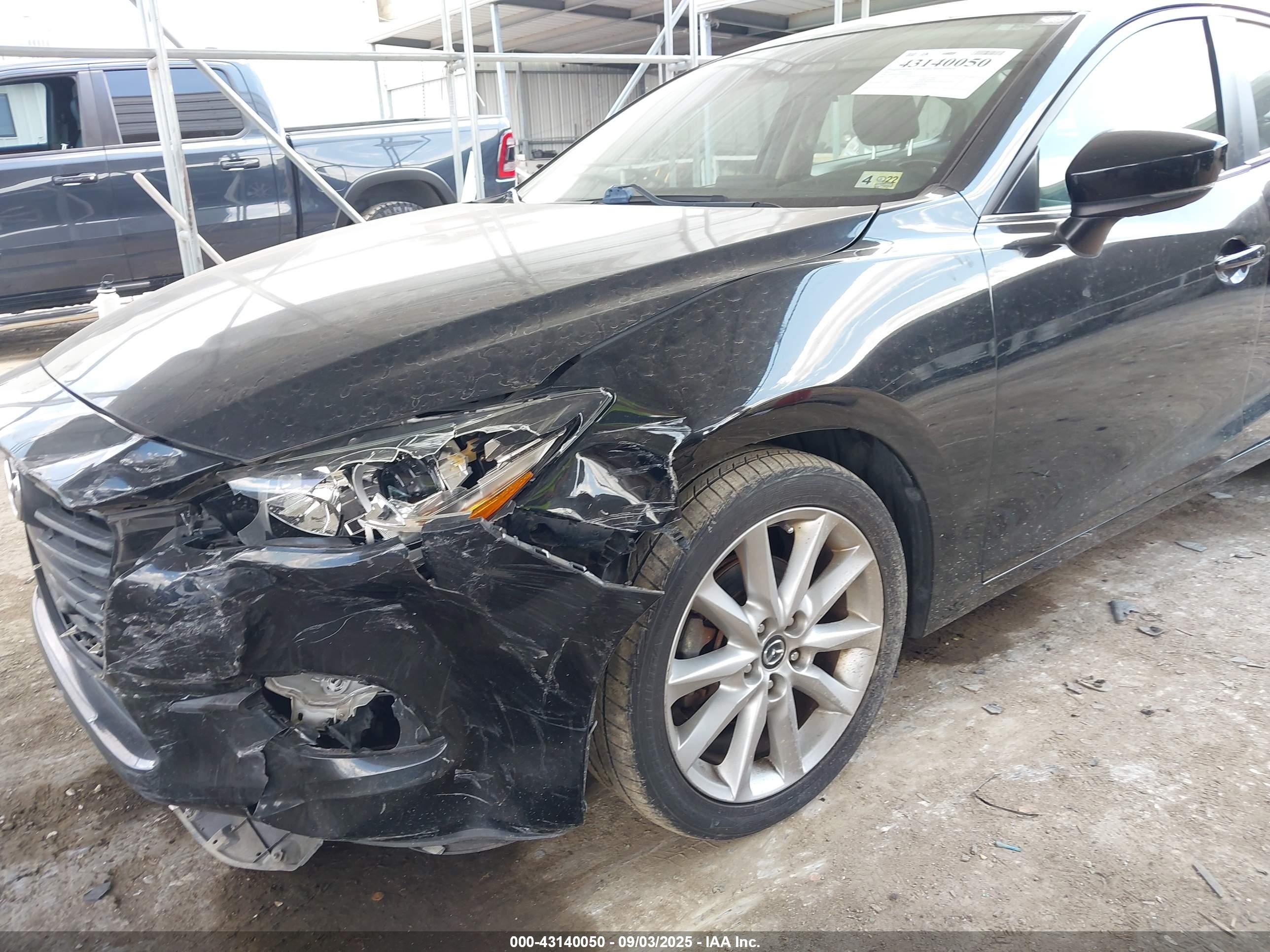 MAZDA MAZDA3 image 6