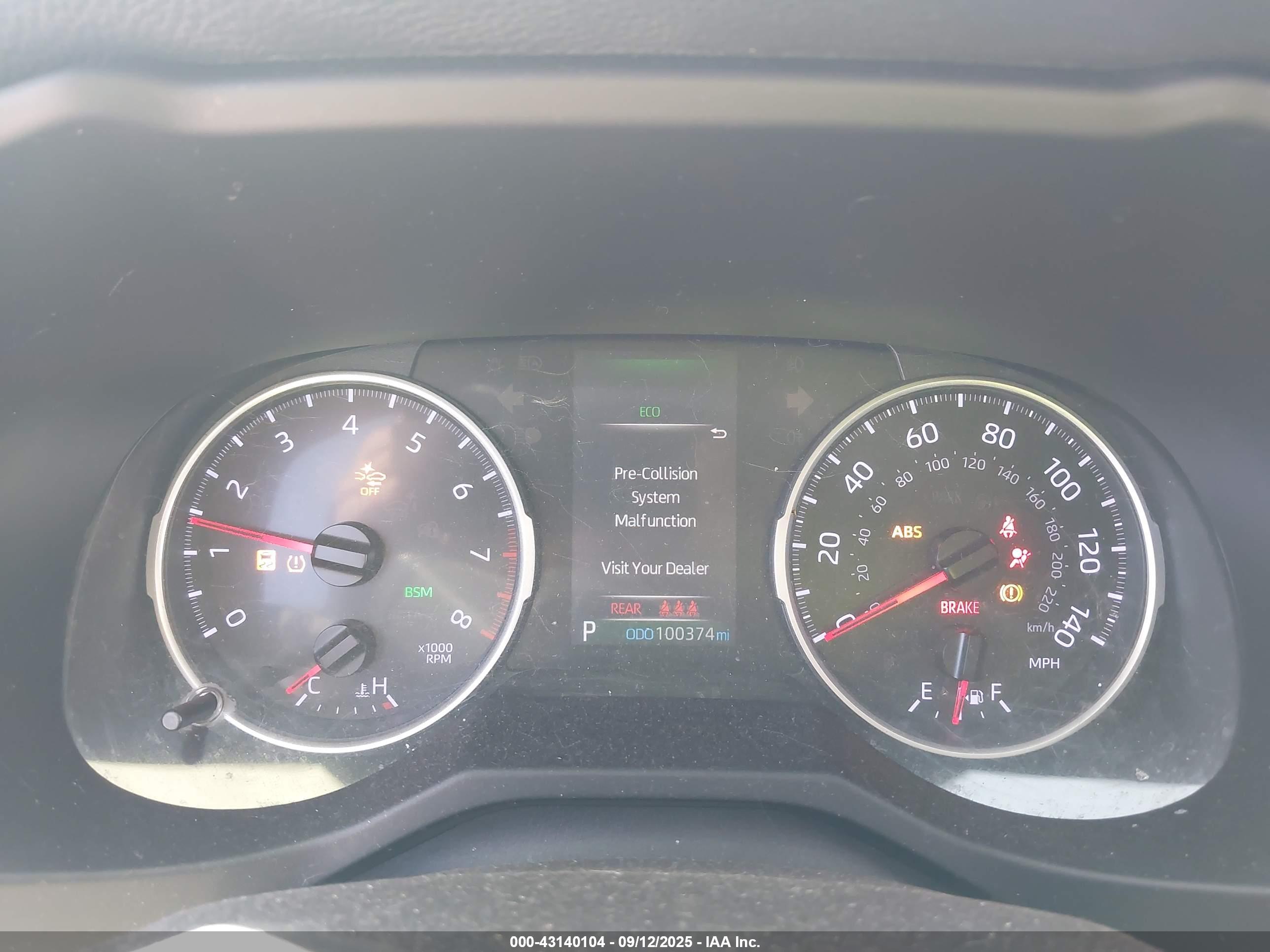 TOYOTA RAV4 image 7