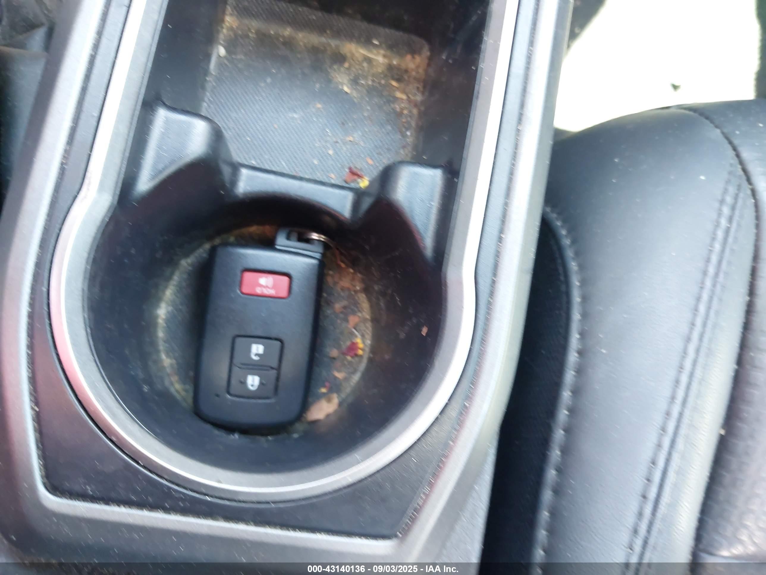 TOYOTA TACOMA image 11