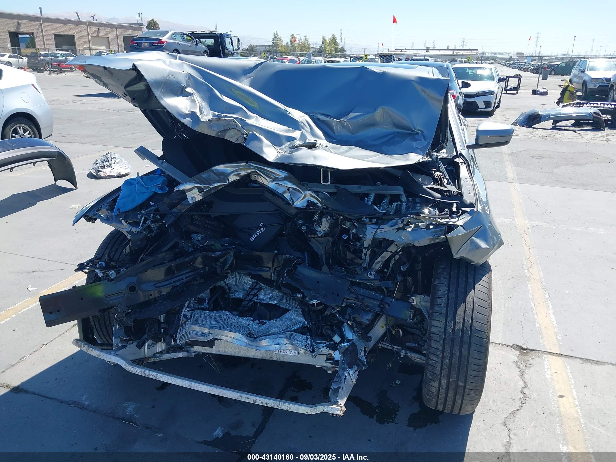 BMW I4 image 6