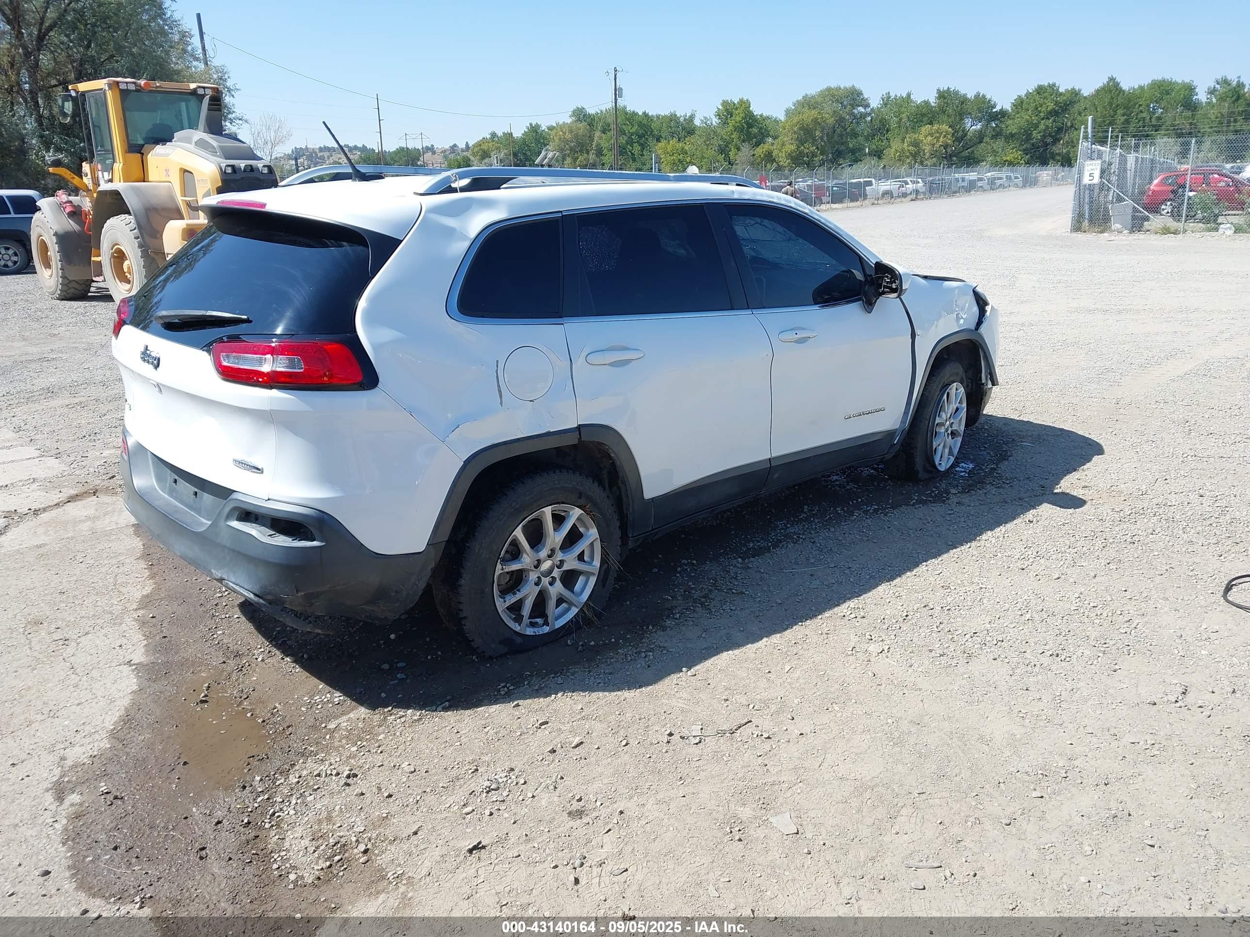 JEEP CHEROKEE image 4