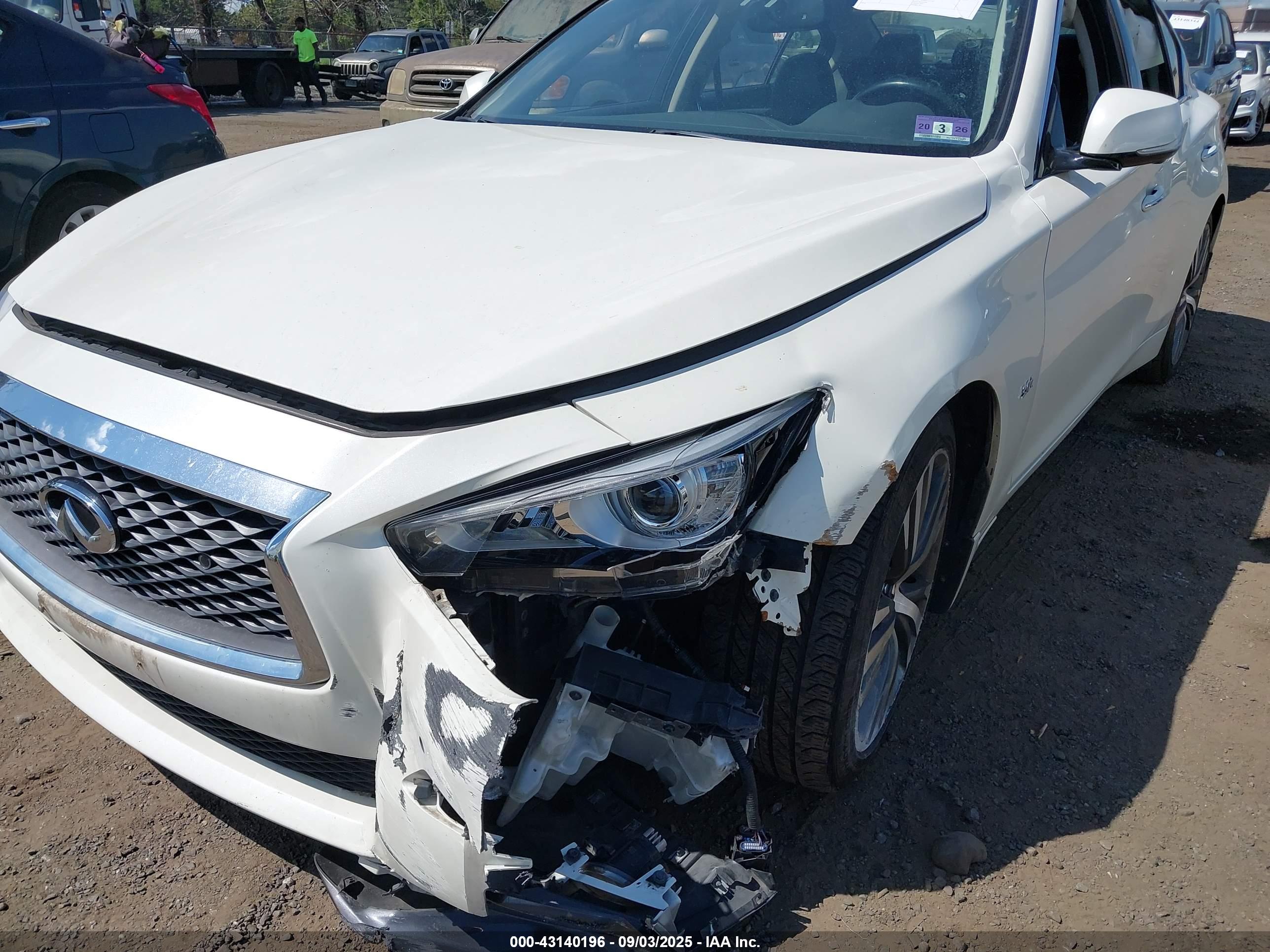 INFINITI Q50 image 6