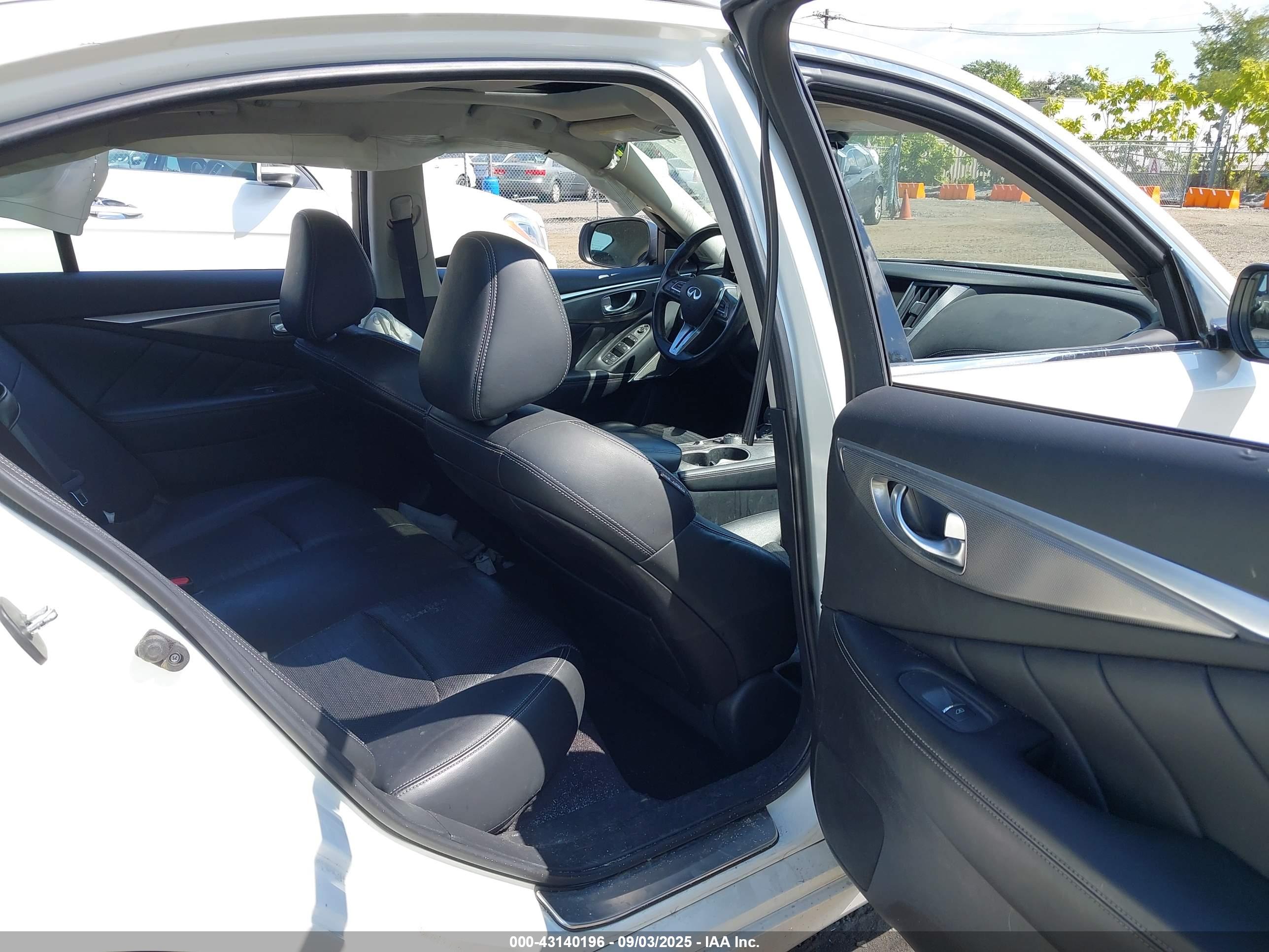 INFINITI Q50 image 8