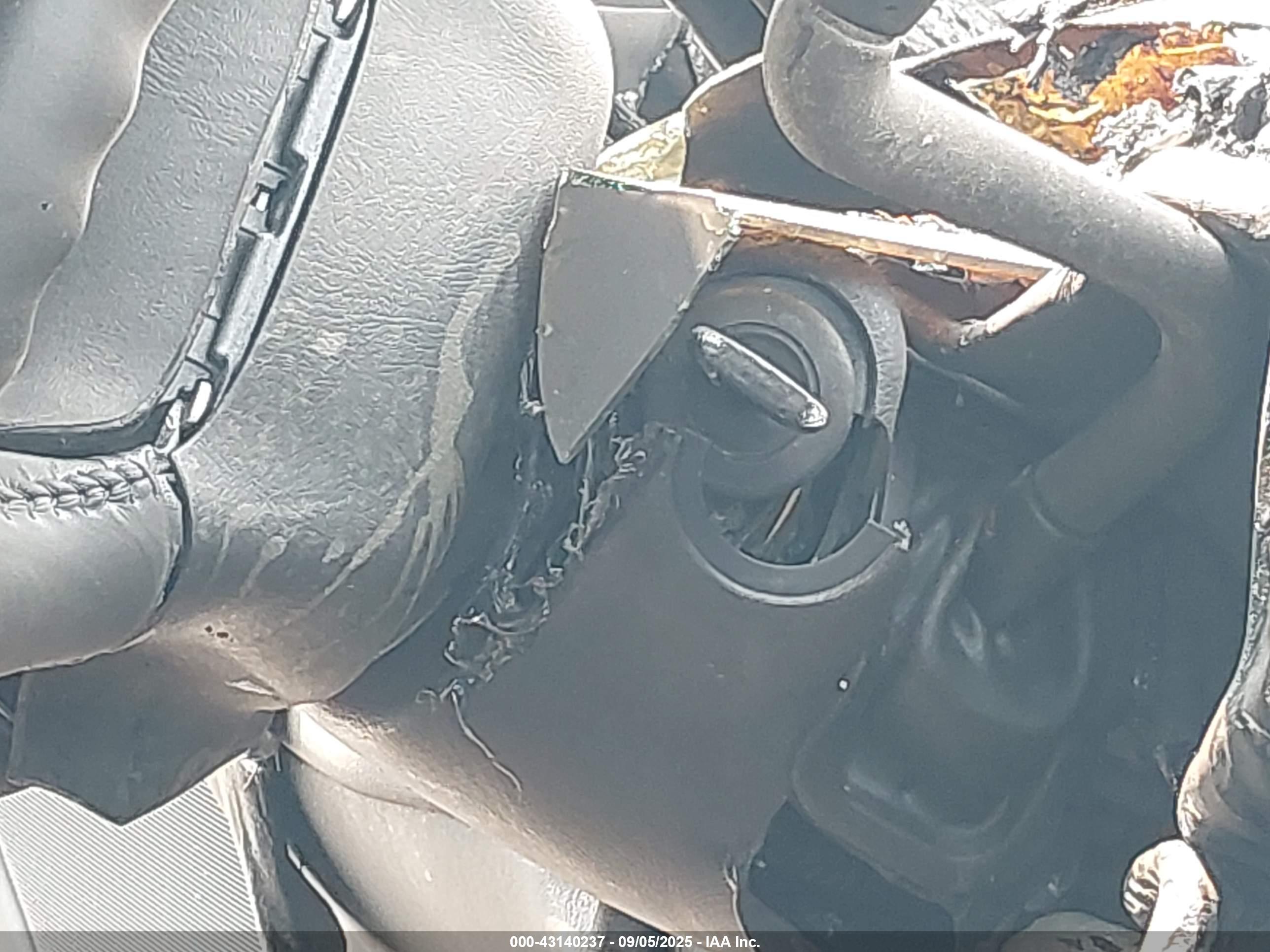 GMC SIERRA image 11