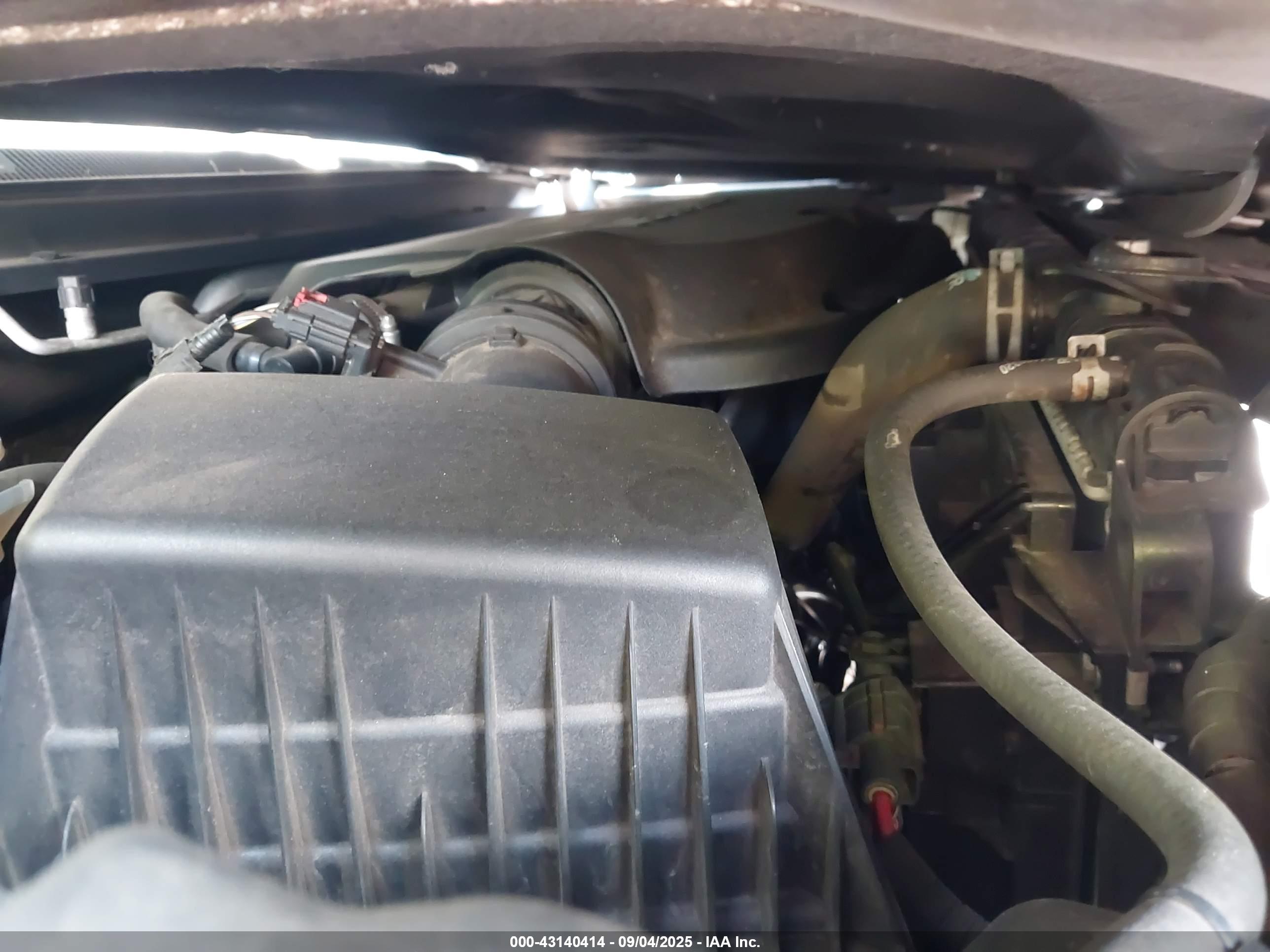 CHEVROLET COLORADO image 10