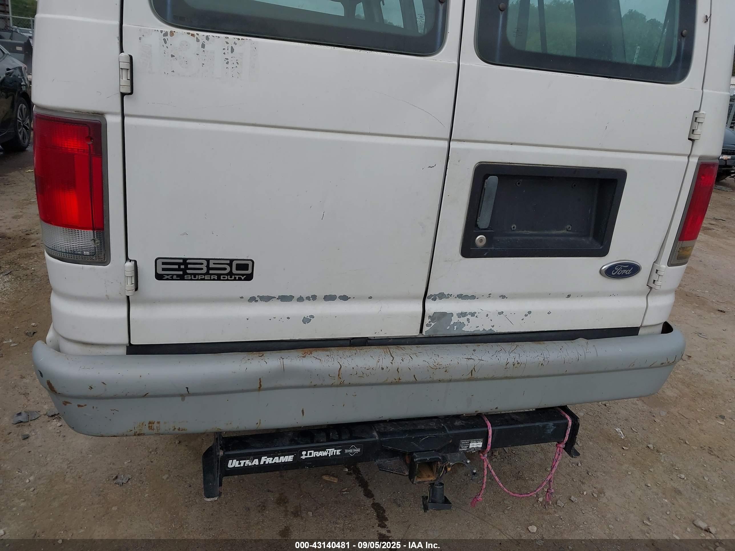 FORD E-350 image 6
