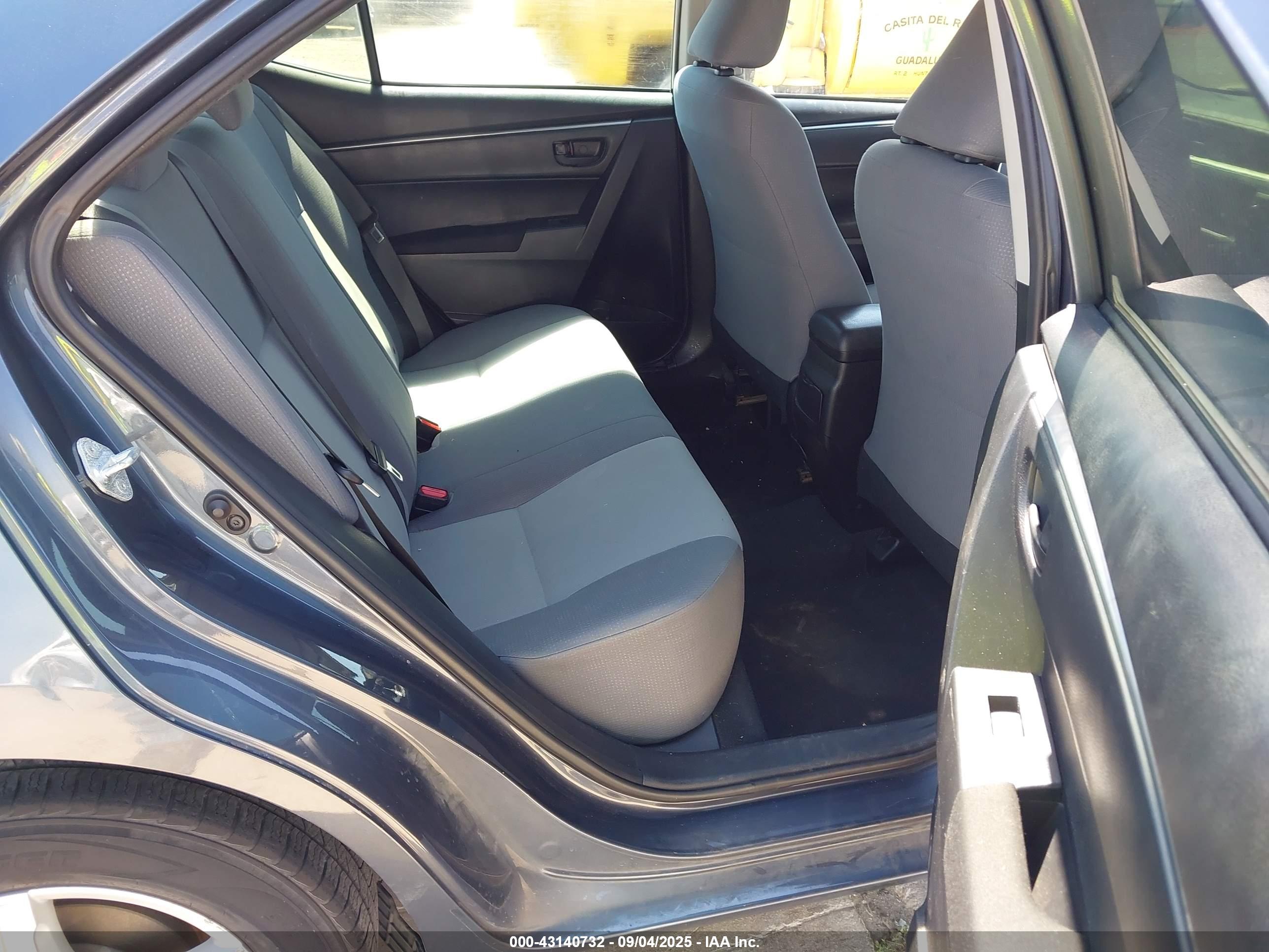 TOYOTA COROLLA image 8