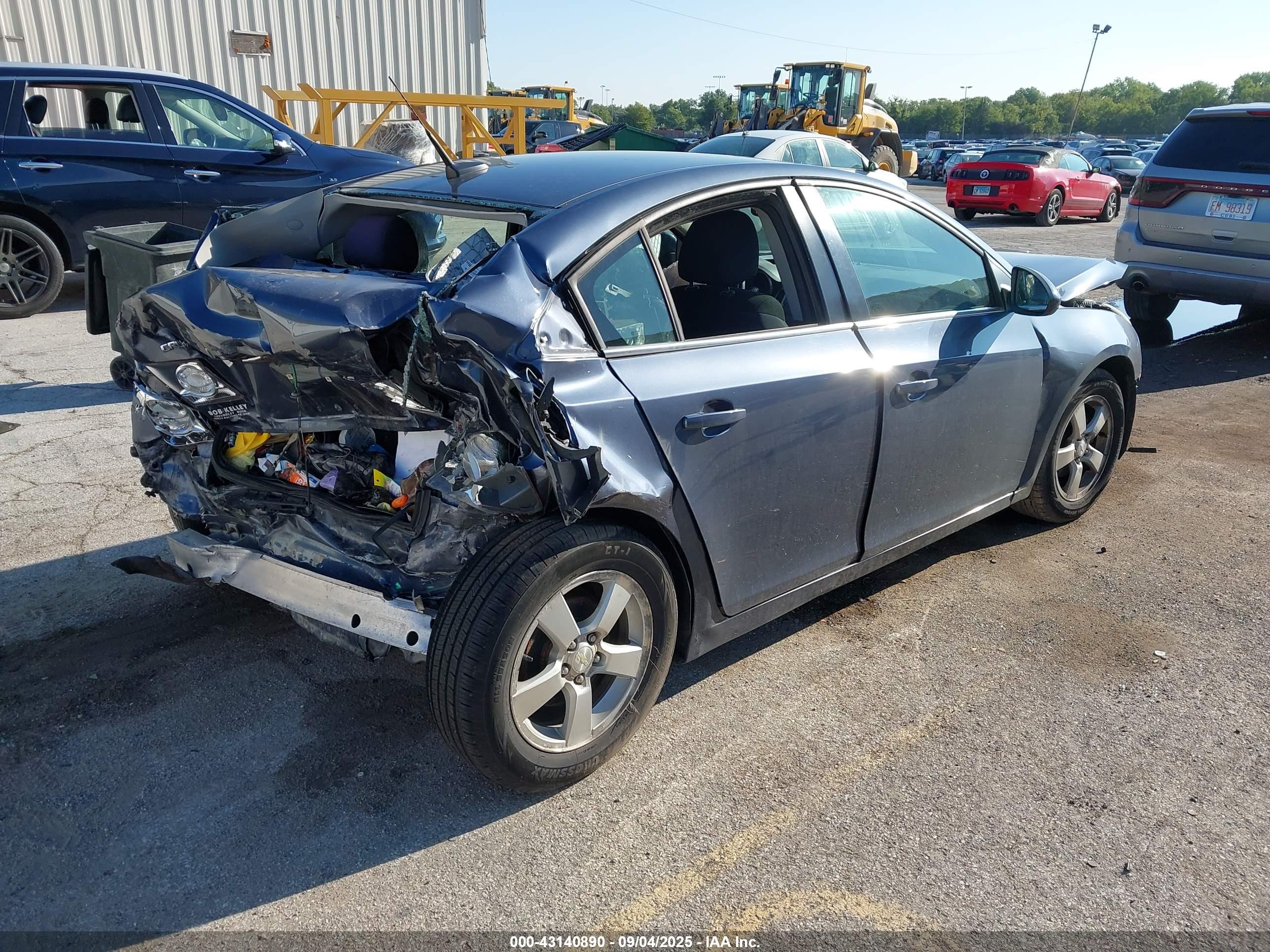CHEVROLET CRUZE image 4