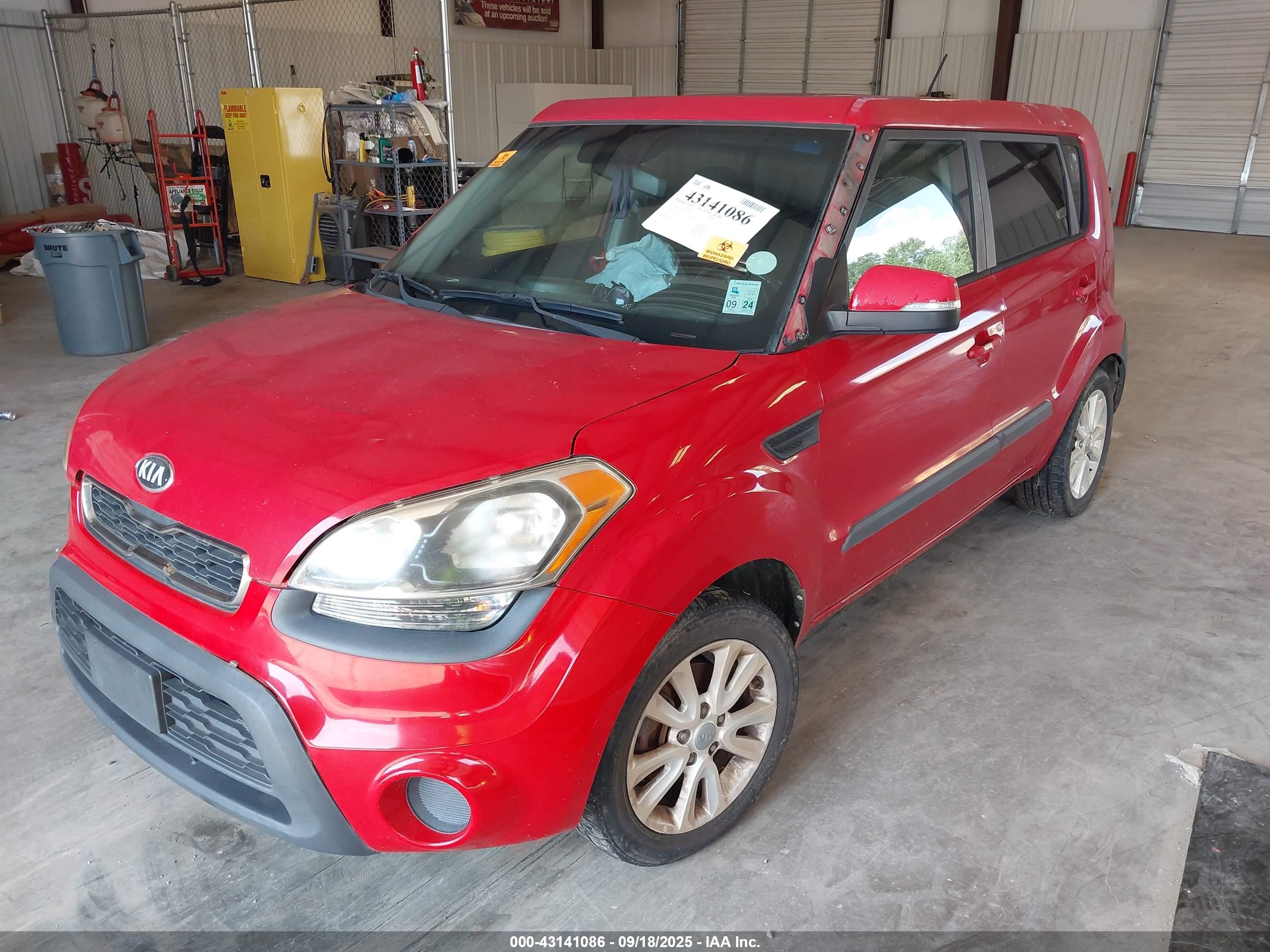 KIA SOUL image 2