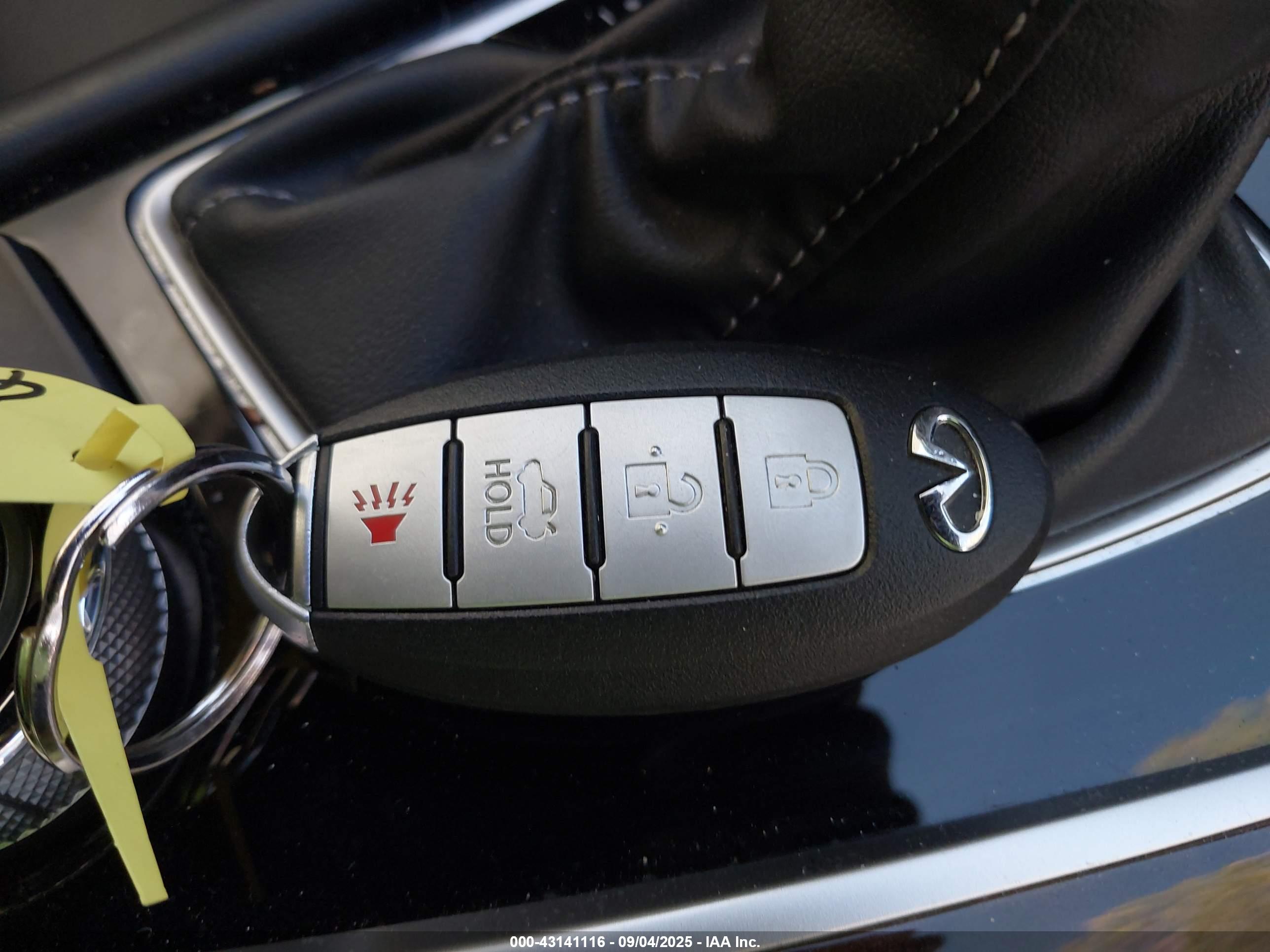 INFINITI Q50 image 11