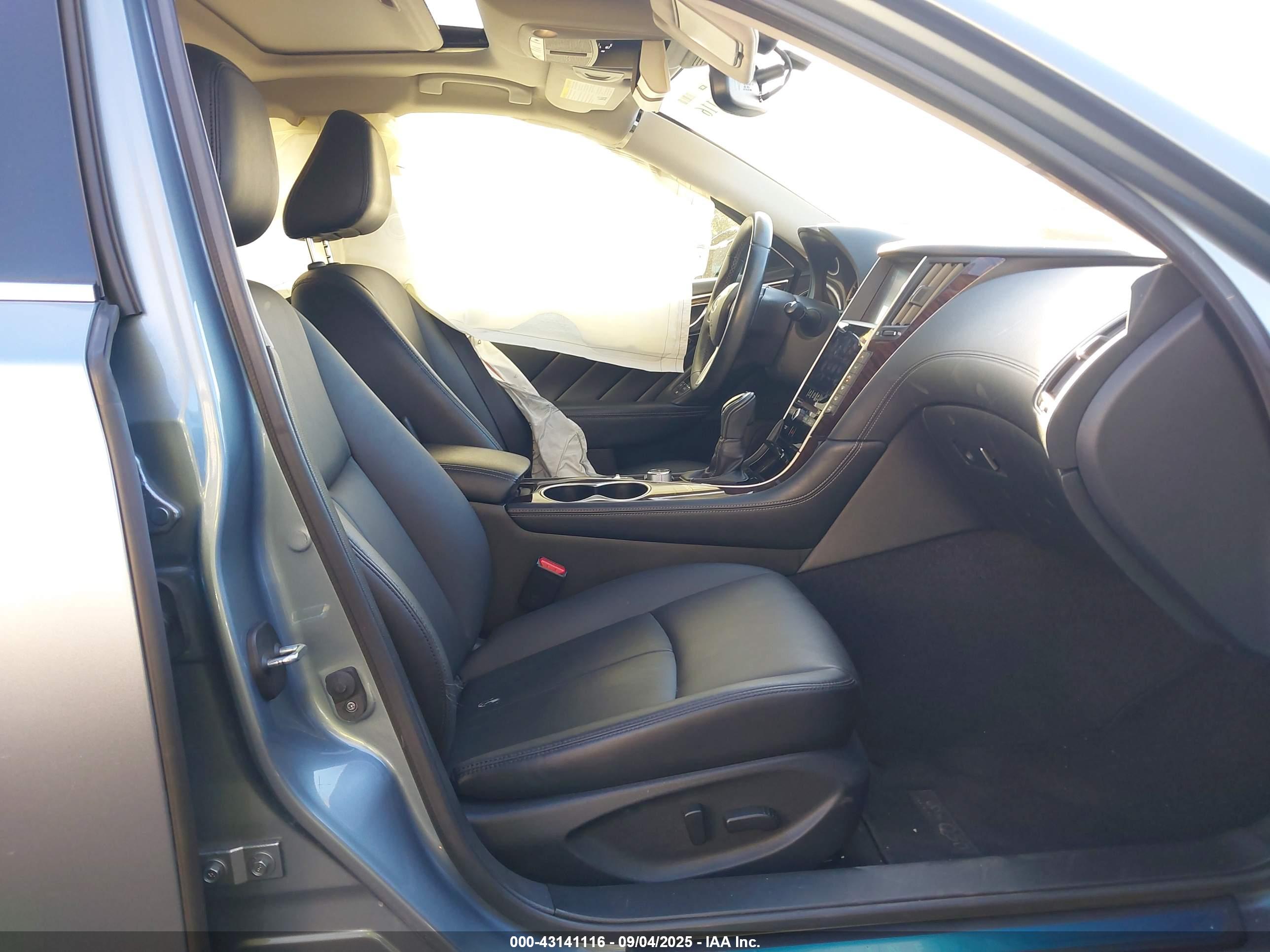 INFINITI Q50 image 5