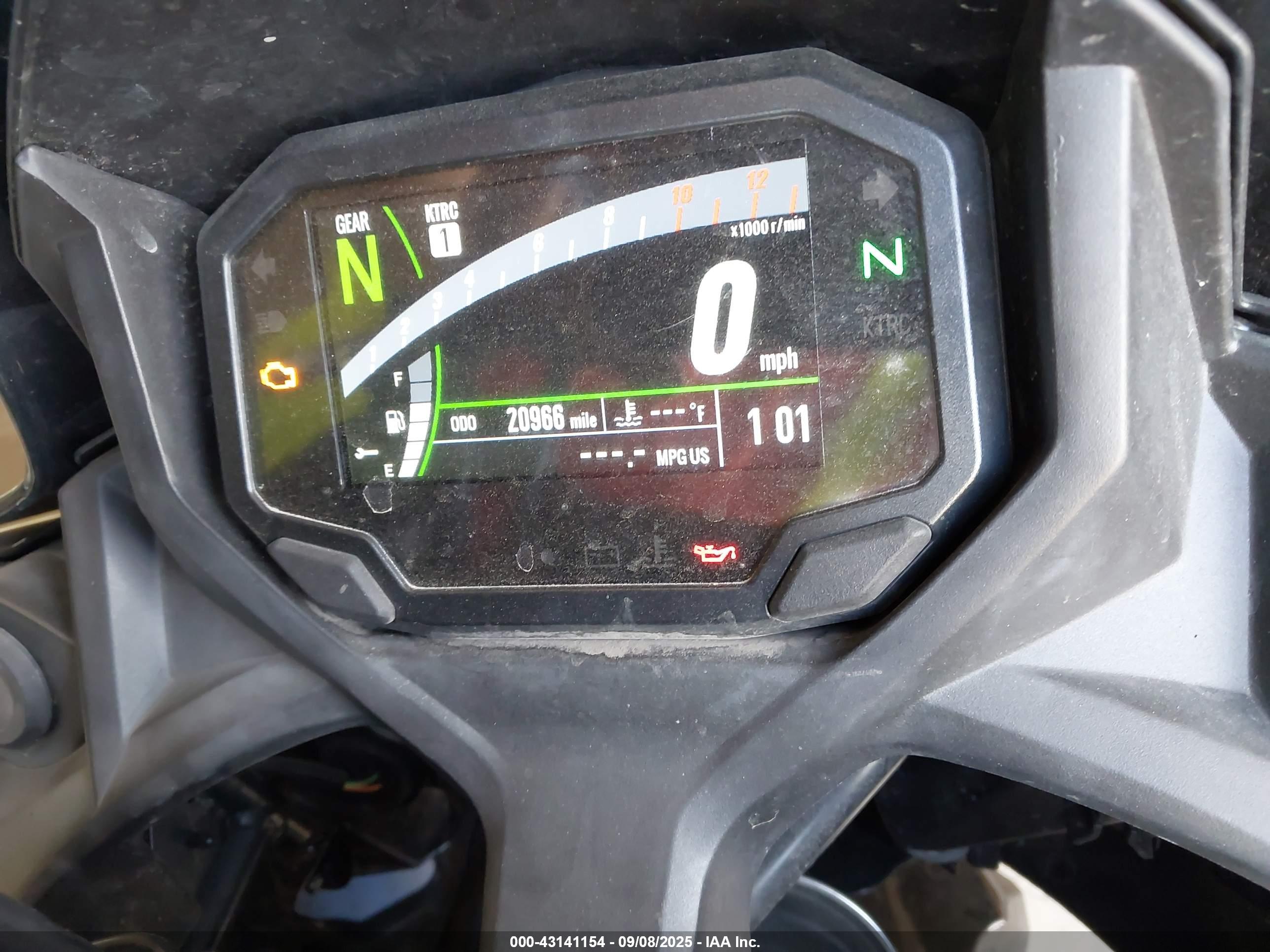 KAWASAKI EX650 image 7