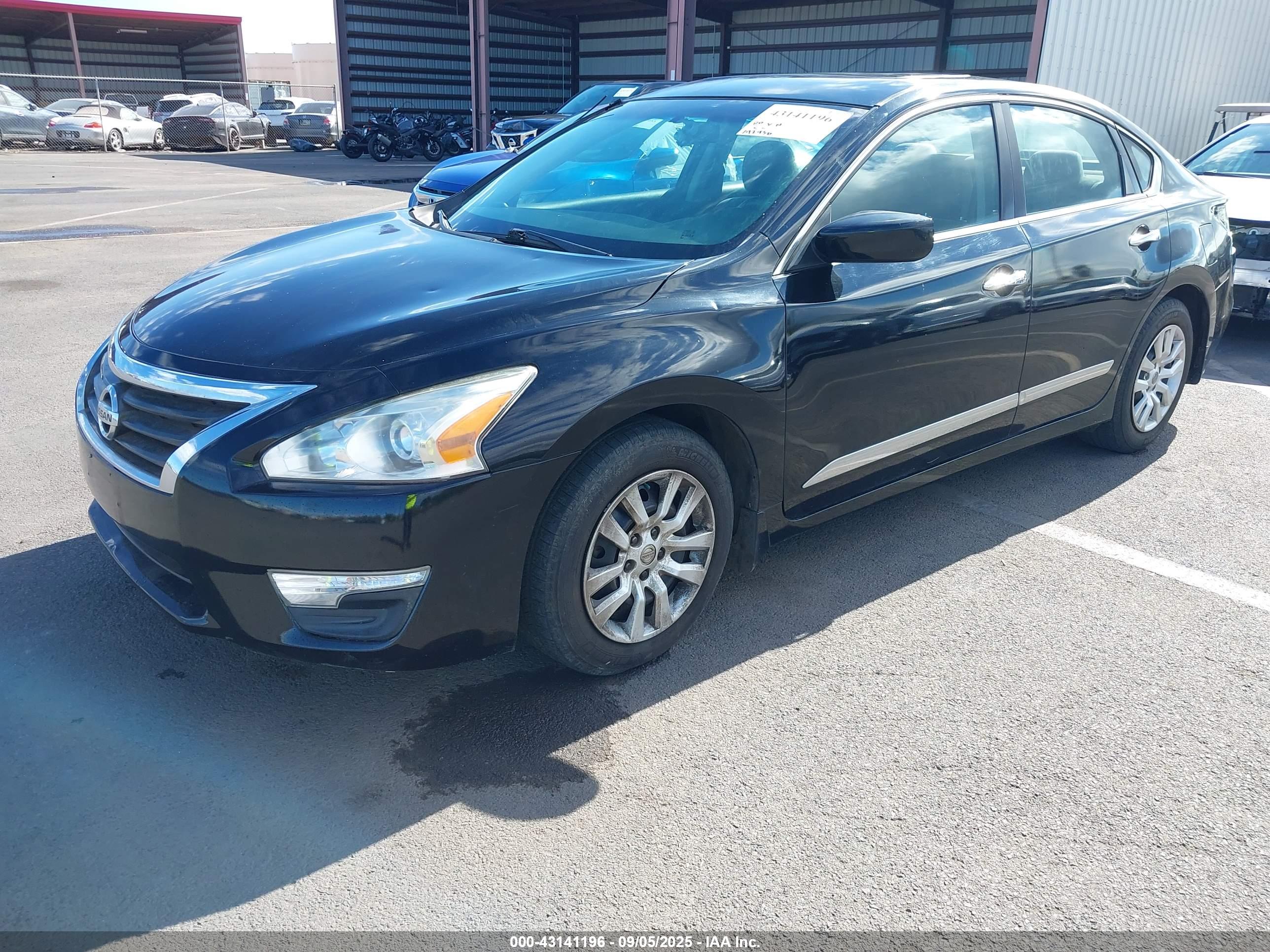 NISSAN ALTIMA image 2