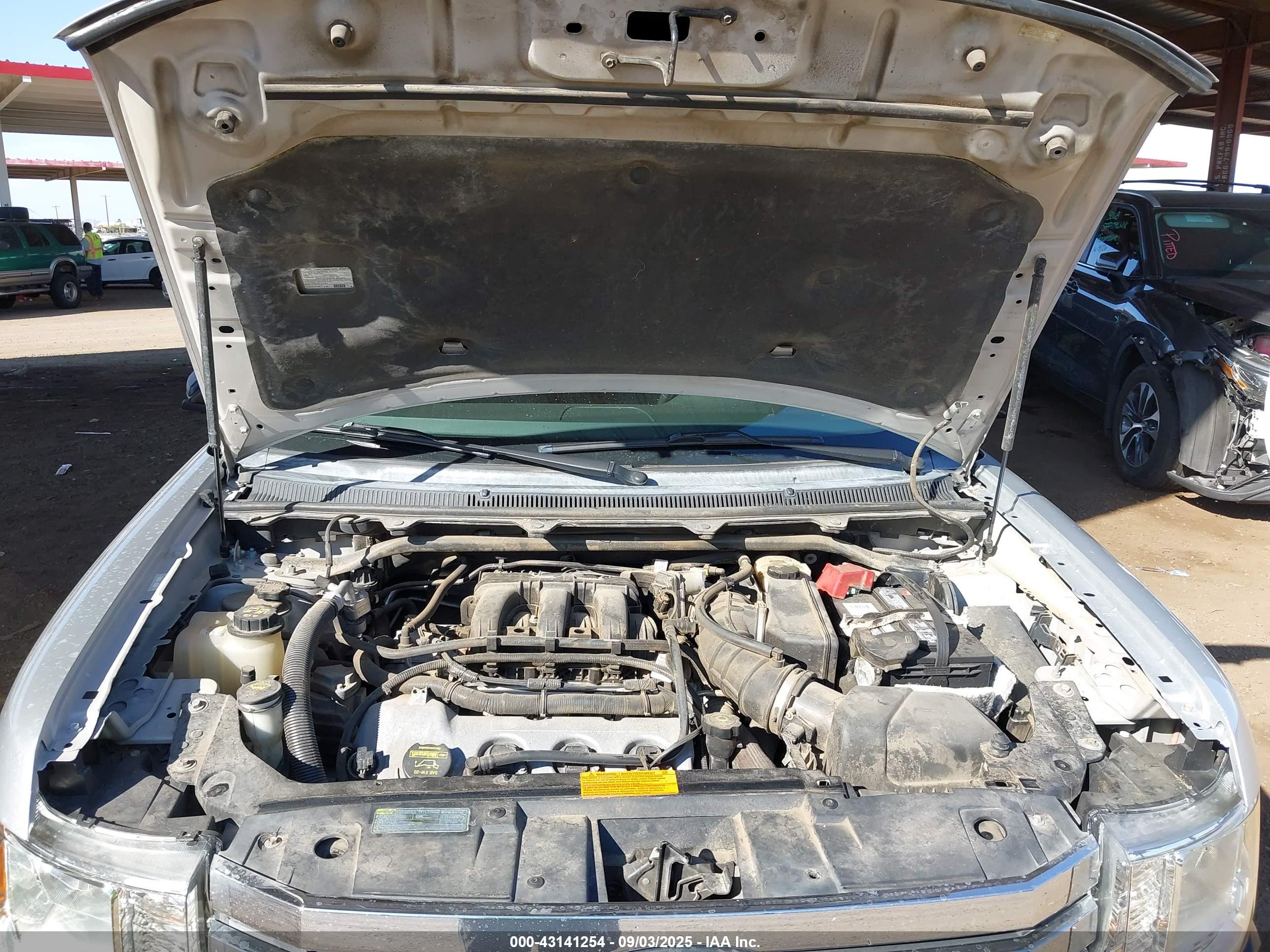 FORD FLEX image 10