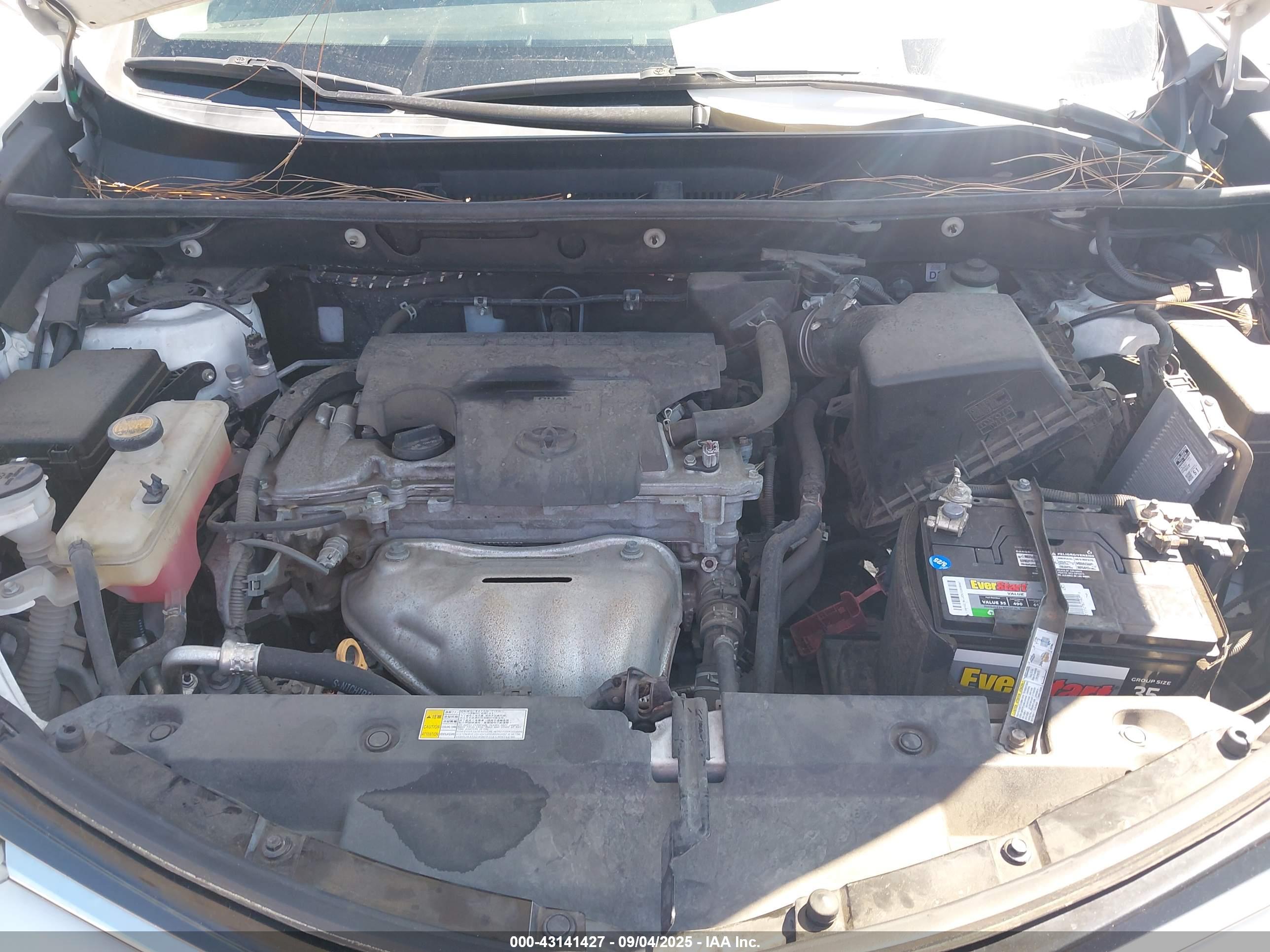 TOYOTA RAV4 image 10