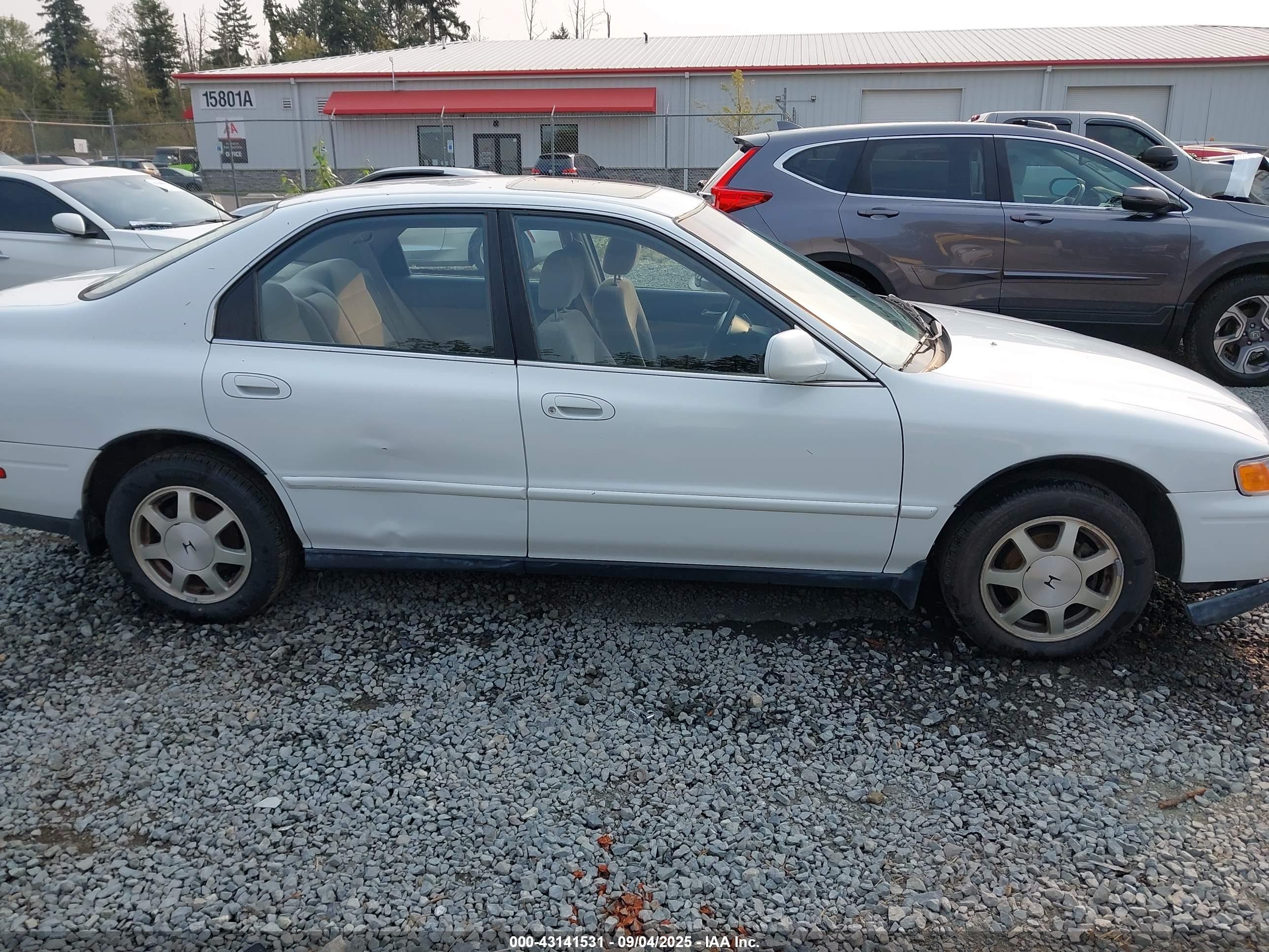 HONDA ACCORD image 6
