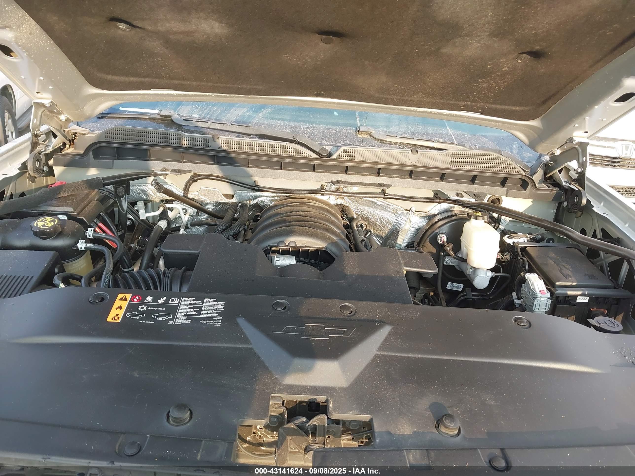 CHEVROLET SILVERADO image 10