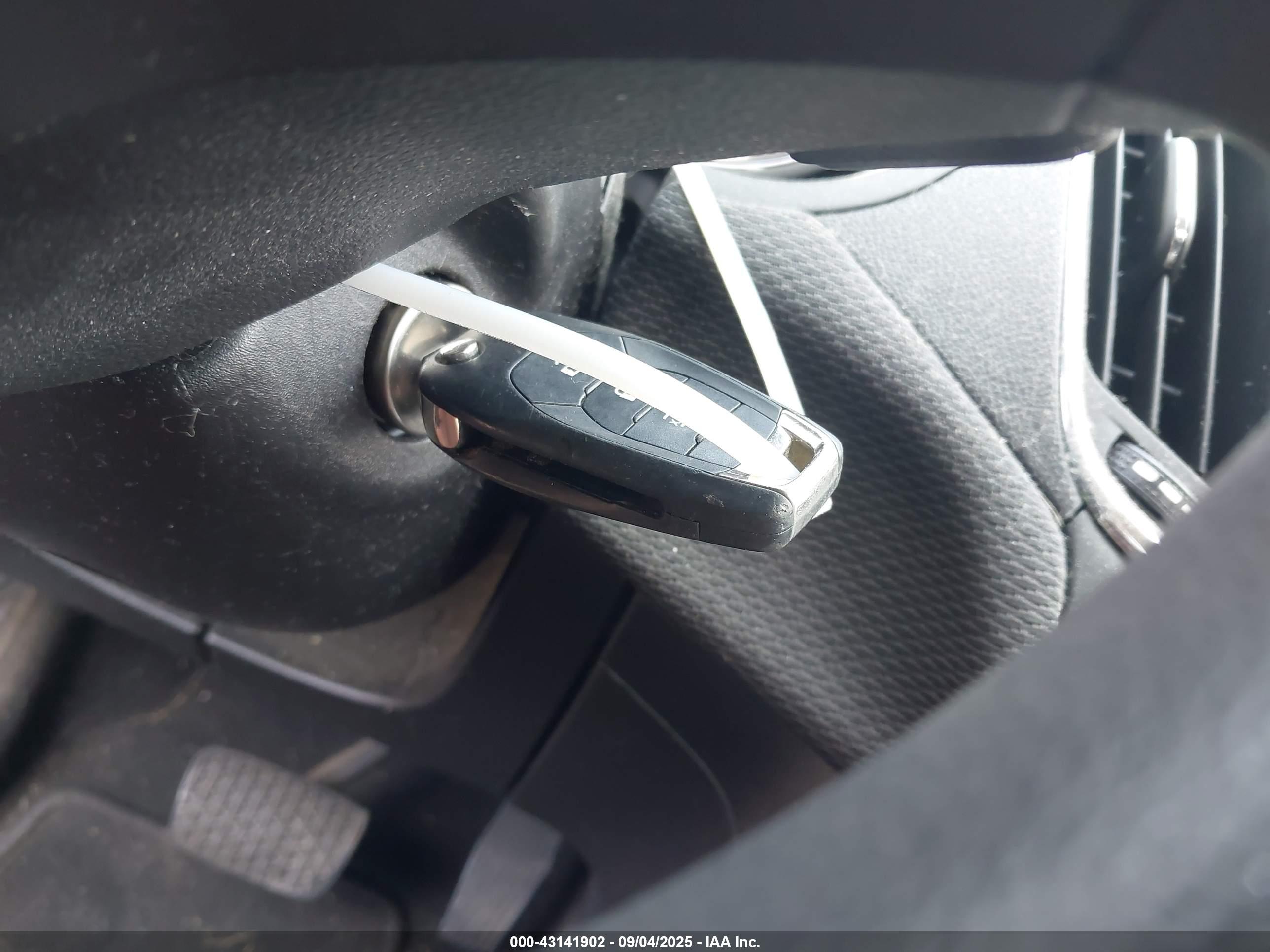 CHEVROLET CRUZE image 11
