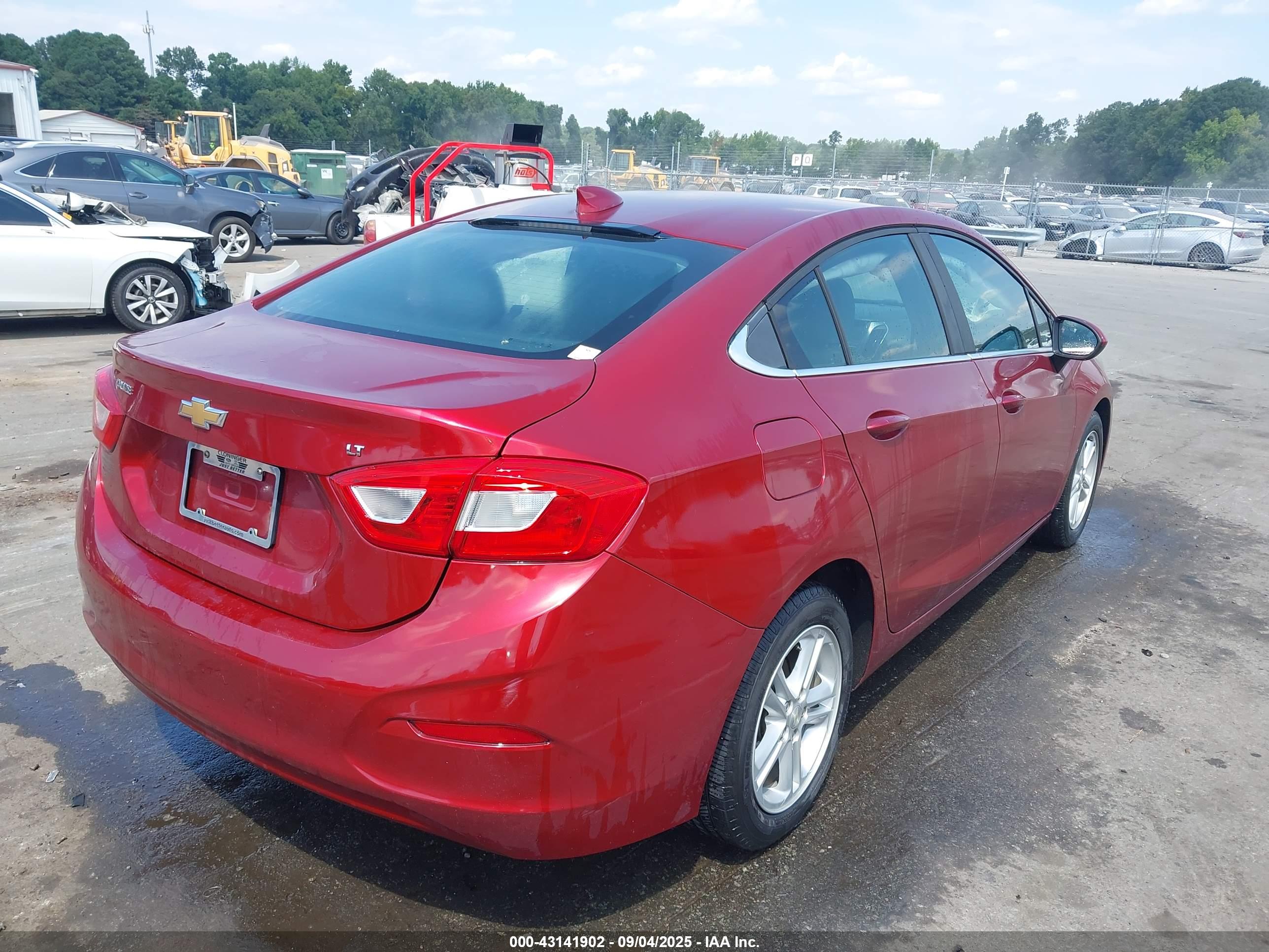 CHEVROLET CRUZE image 4