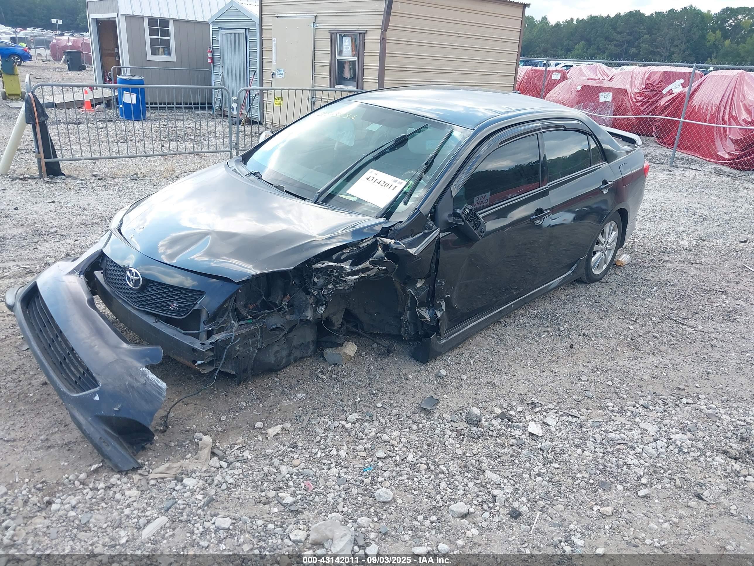 TOYOTA COROLLA image 2