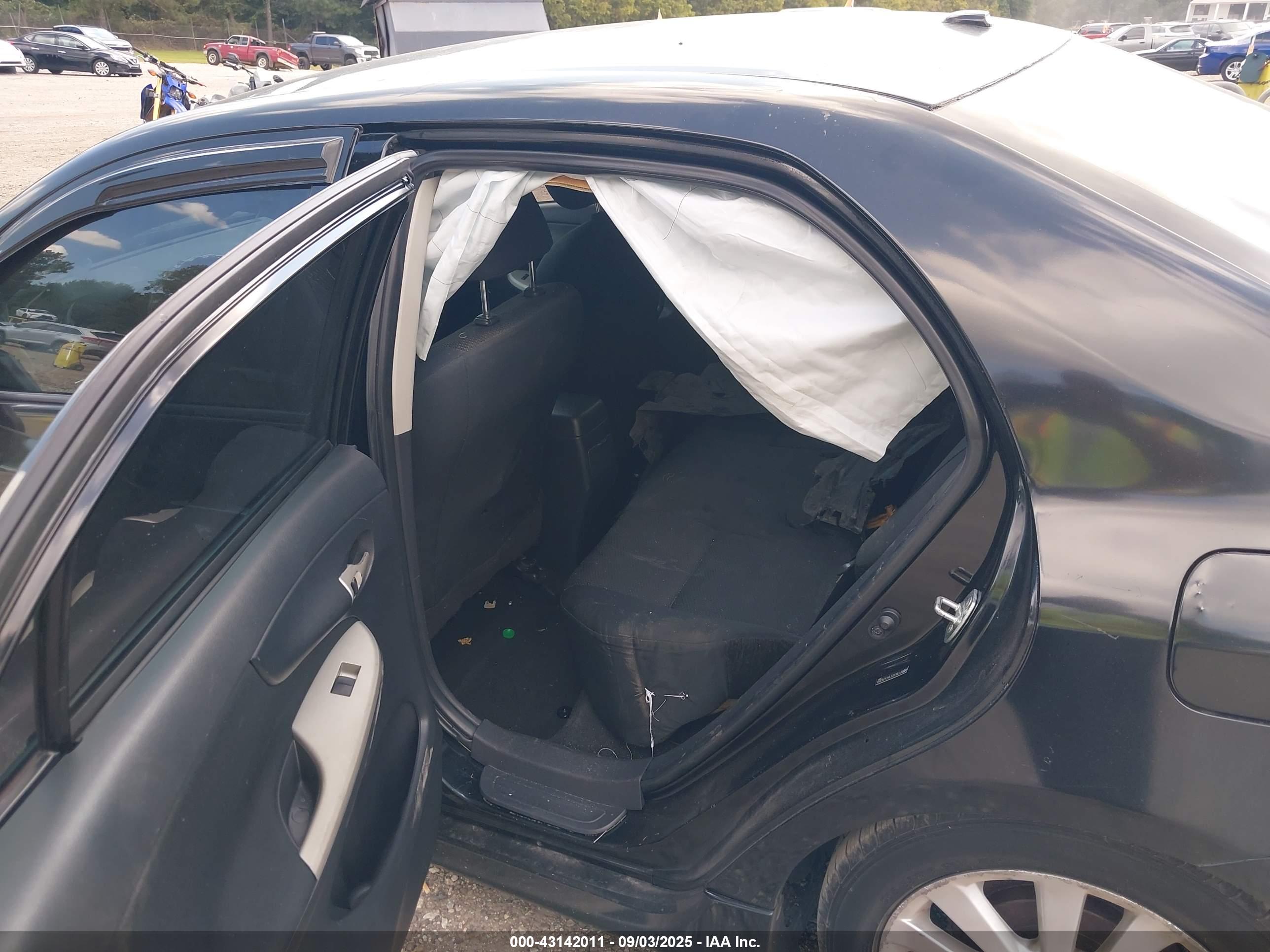 TOYOTA COROLLA image 8